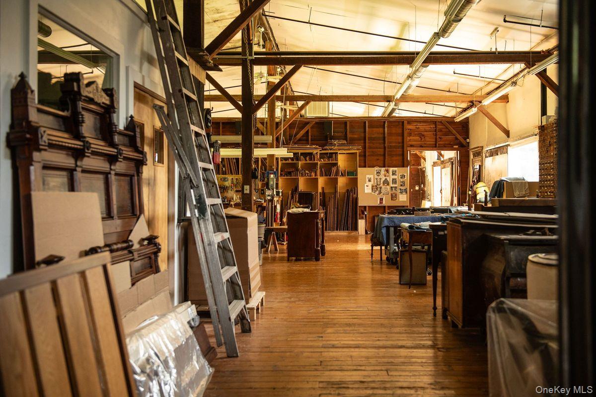 33 Maple Avenue, Claverack, NY 12513