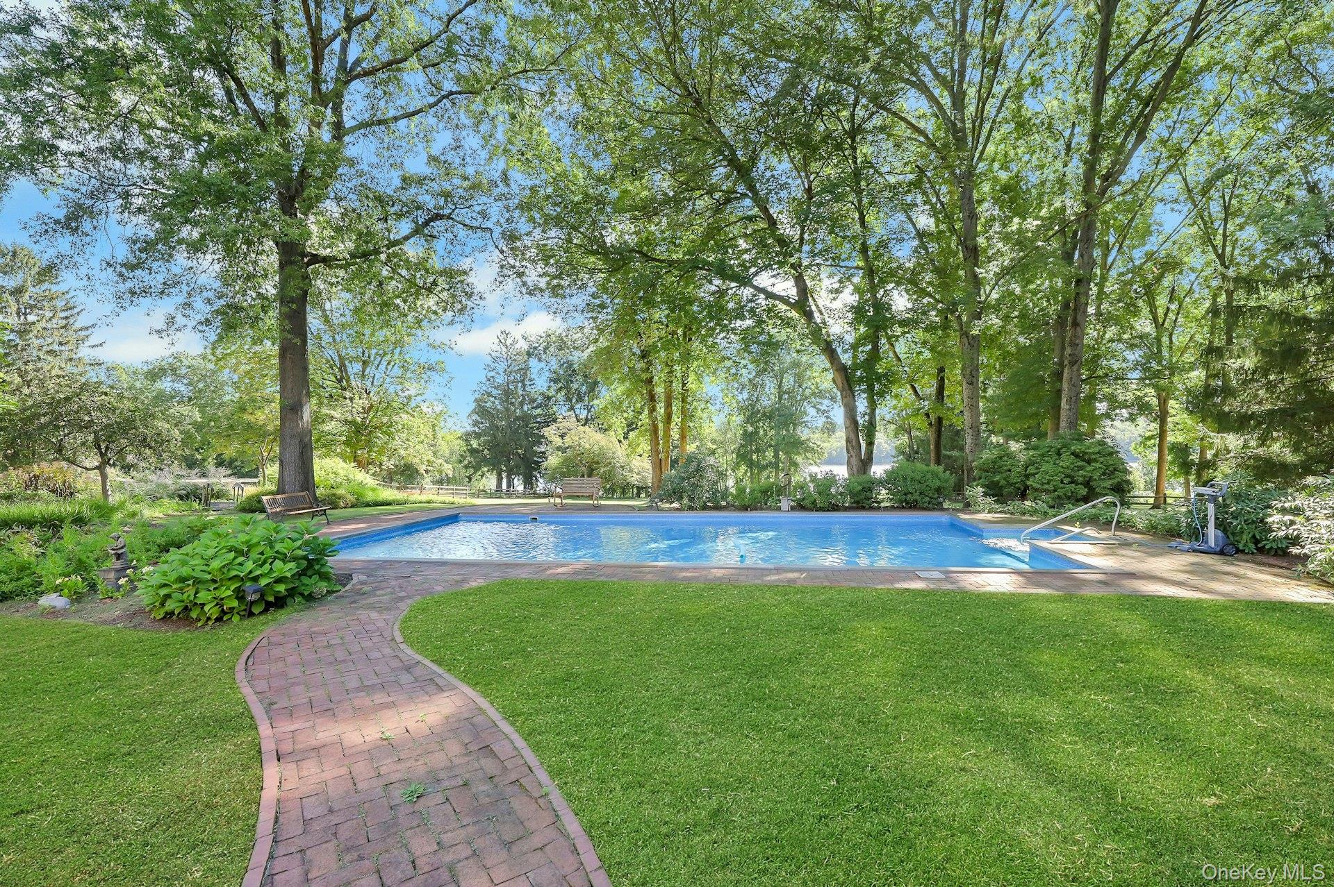 329 Strawtown Road, New City, NY 10956