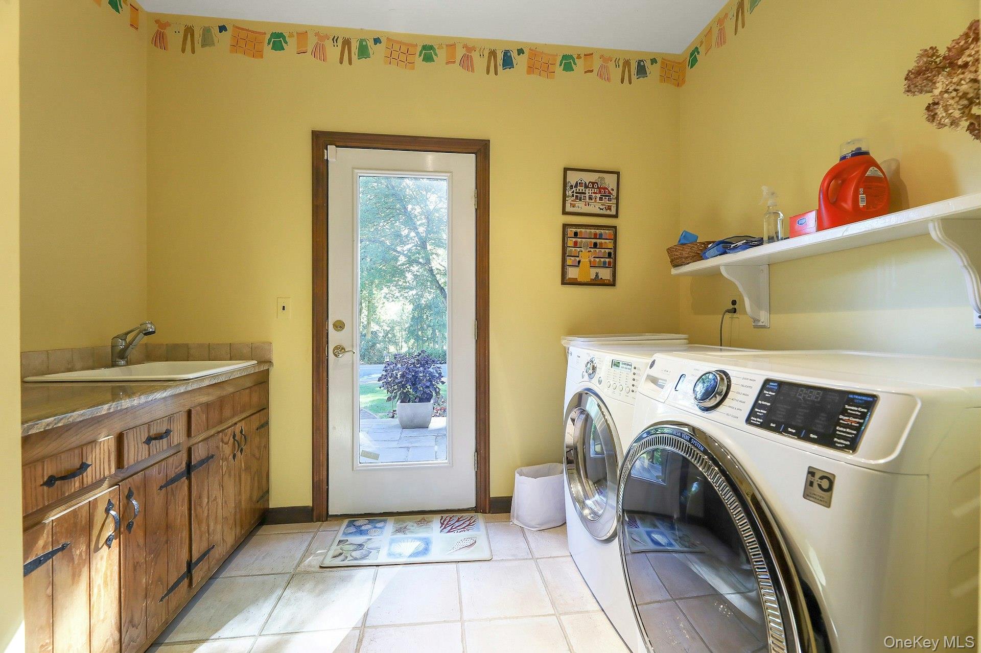 329 Strawtown Road, New City, NY 10956