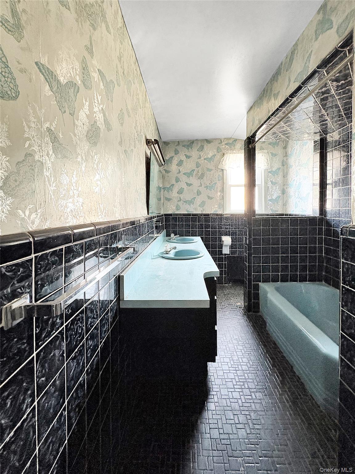 11839 205th Street, Saint Albans, NY 11412