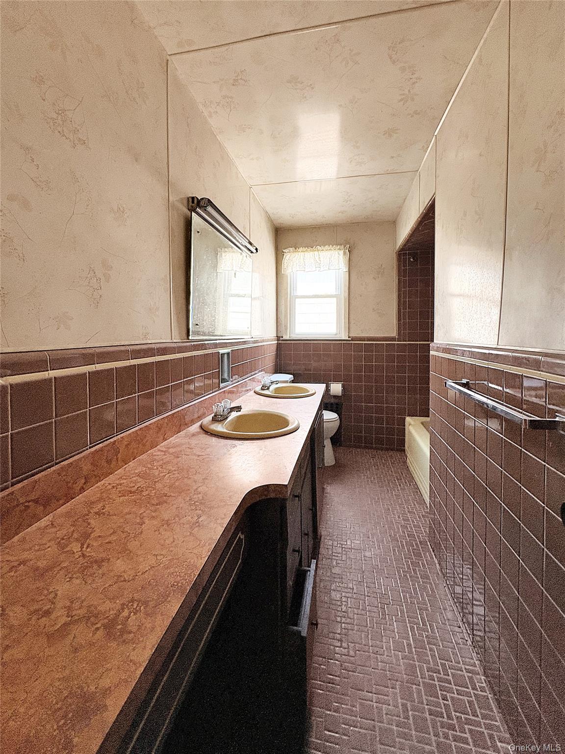 11839 205th Street, Saint Albans, NY 11412