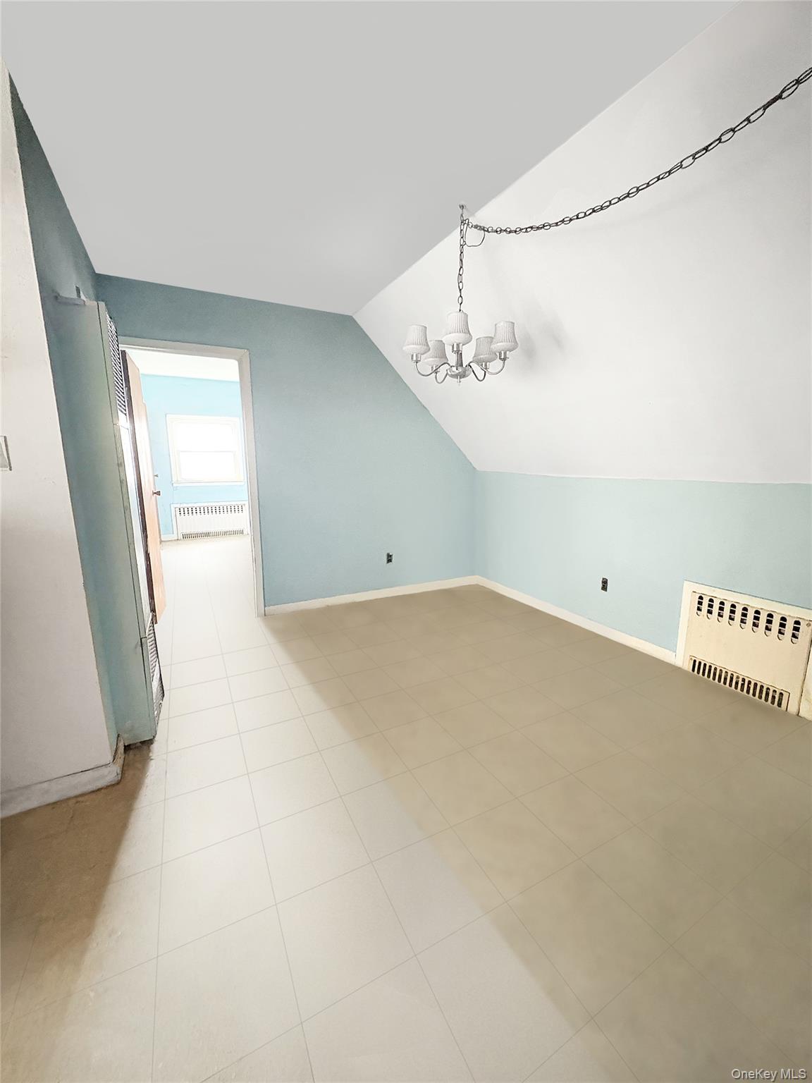 11839 205th Street, Saint Albans, NY 11412