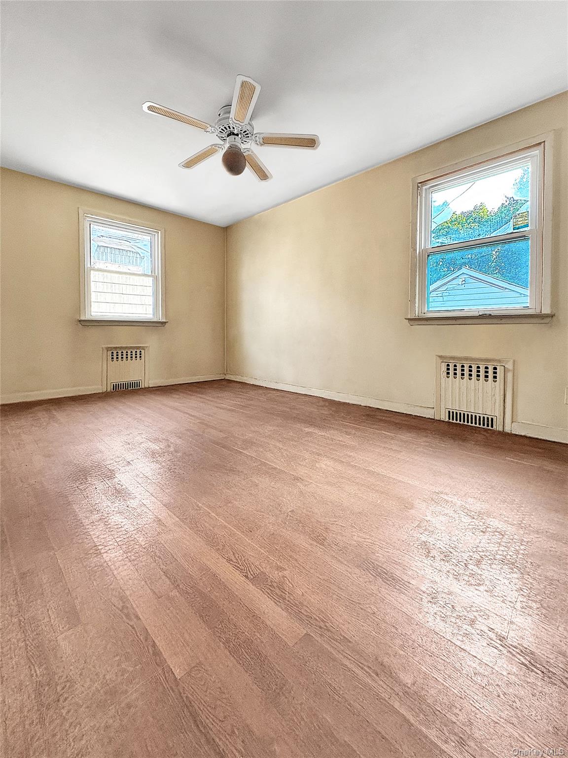 11839 205th Street, Saint Albans, NY 11412