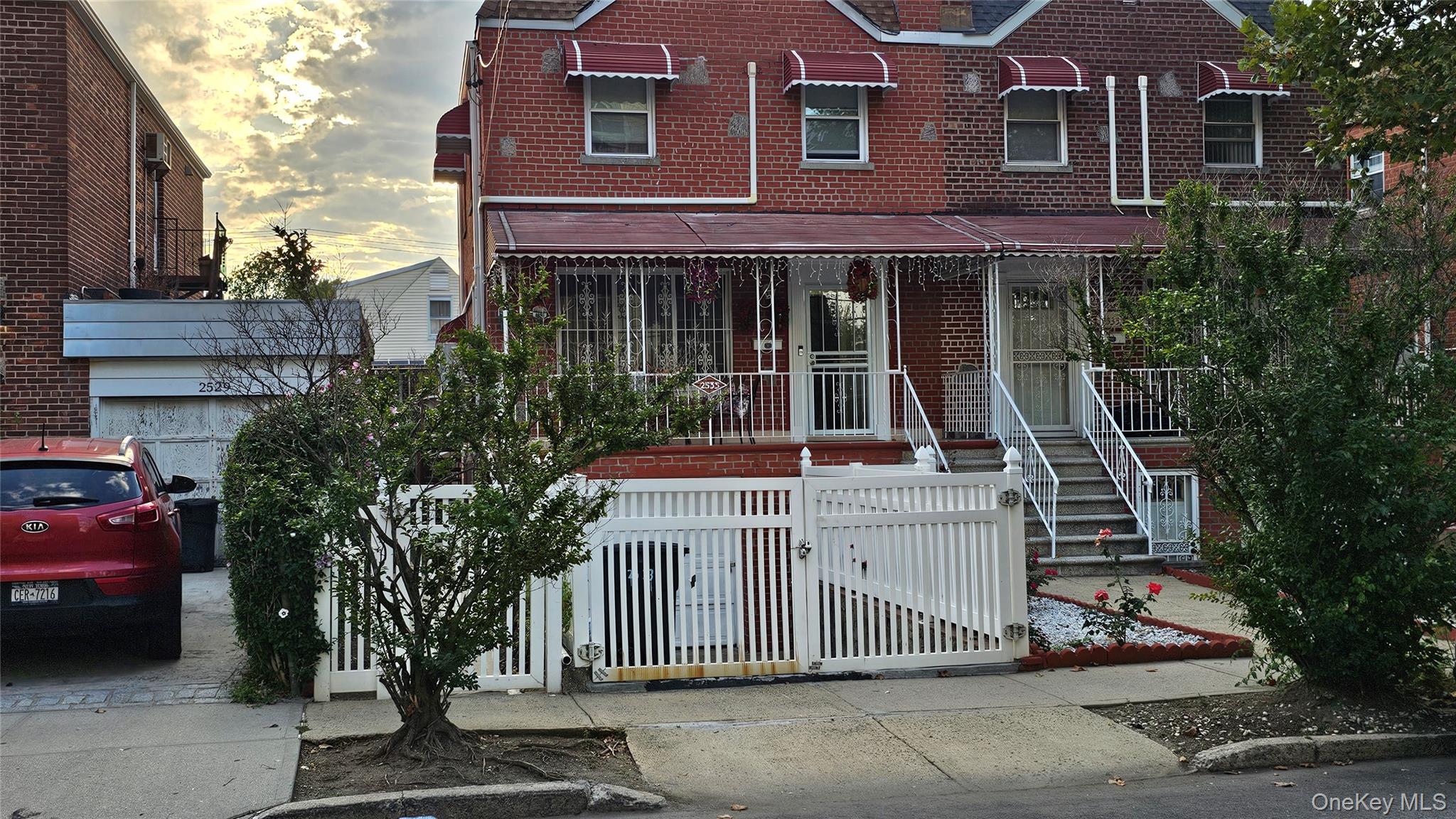 2533 Fish Avenue, Bronx, NY 10469