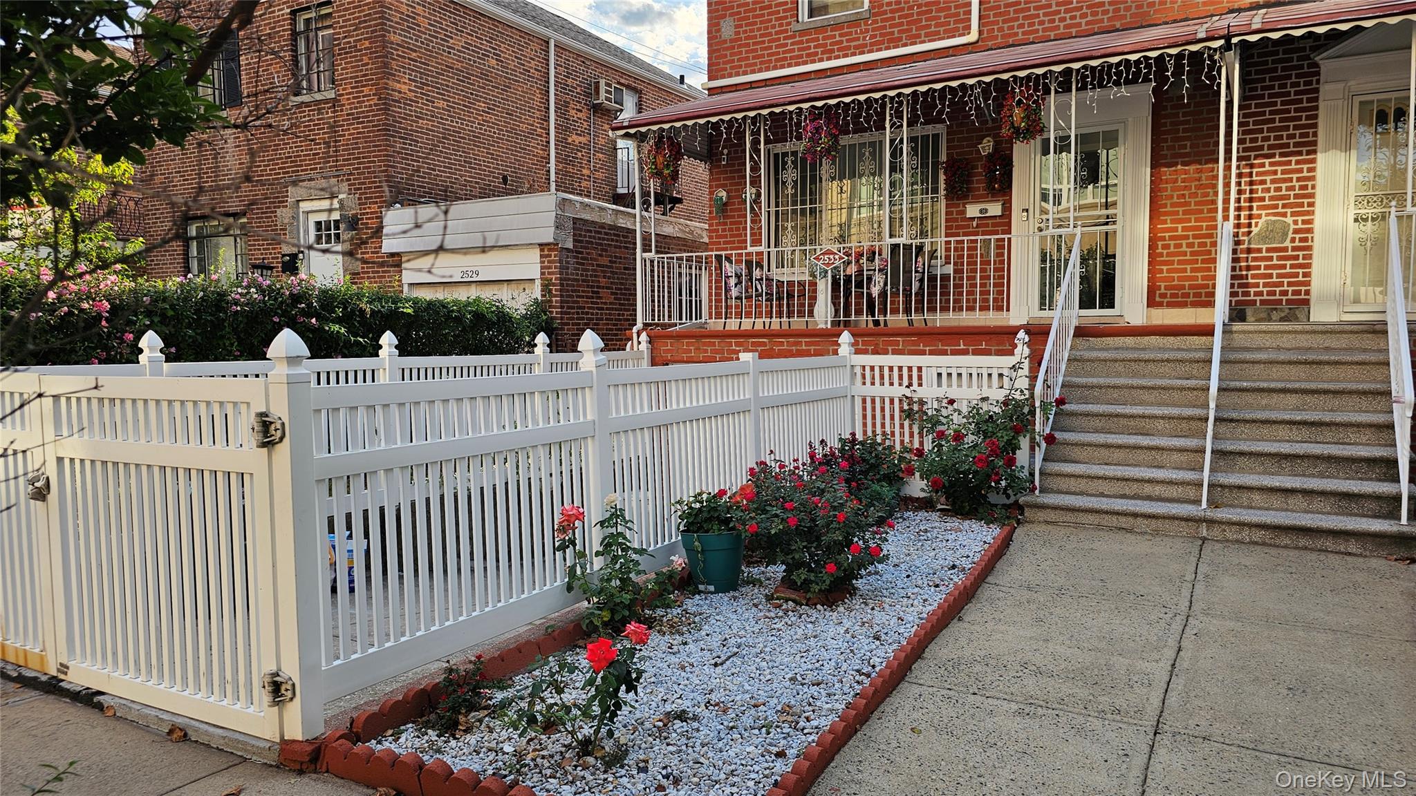 2533 Fish Avenue, Bronx, NY 10469