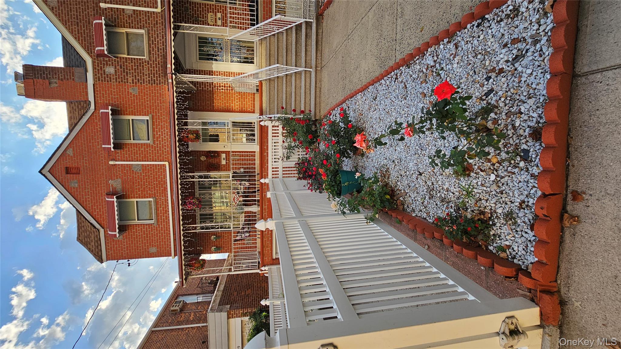 2533 Fish Avenue, Bronx, NY 10469