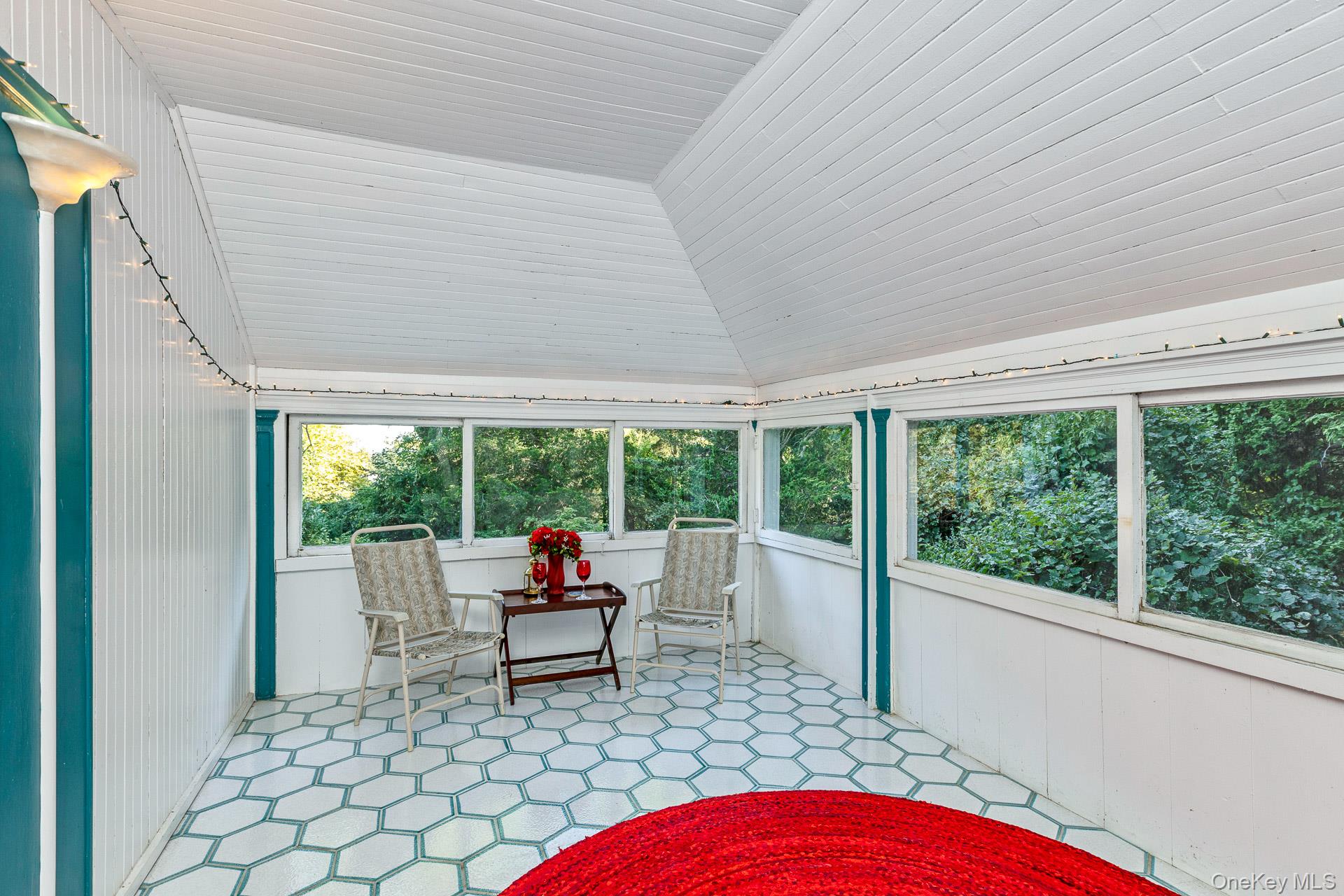 12 W Mall Drive, Huntington, NY 11743