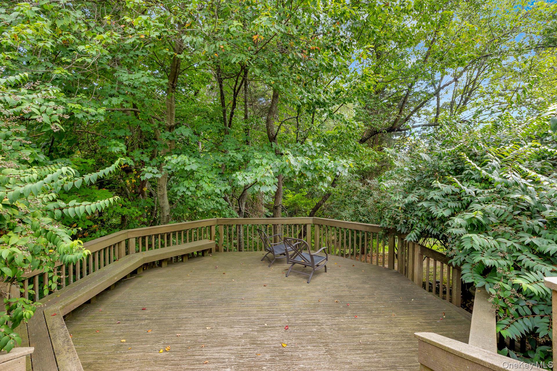 12 W Mall Drive, Huntington, NY 11743