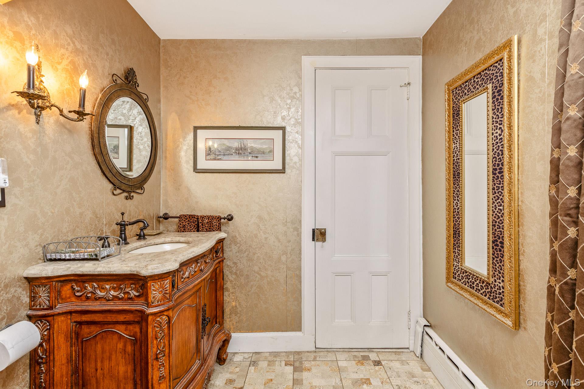 12 W Mall Drive, Huntington, NY 11743