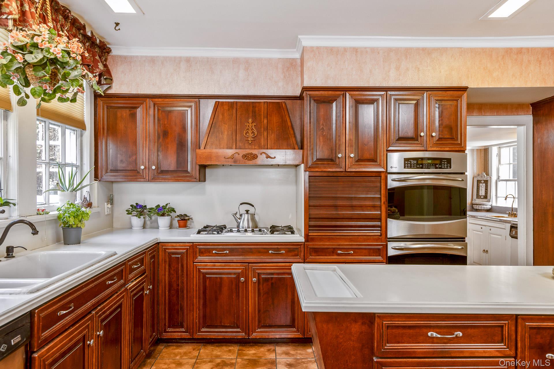 12 W Mall Drive, Huntington, NY 11743