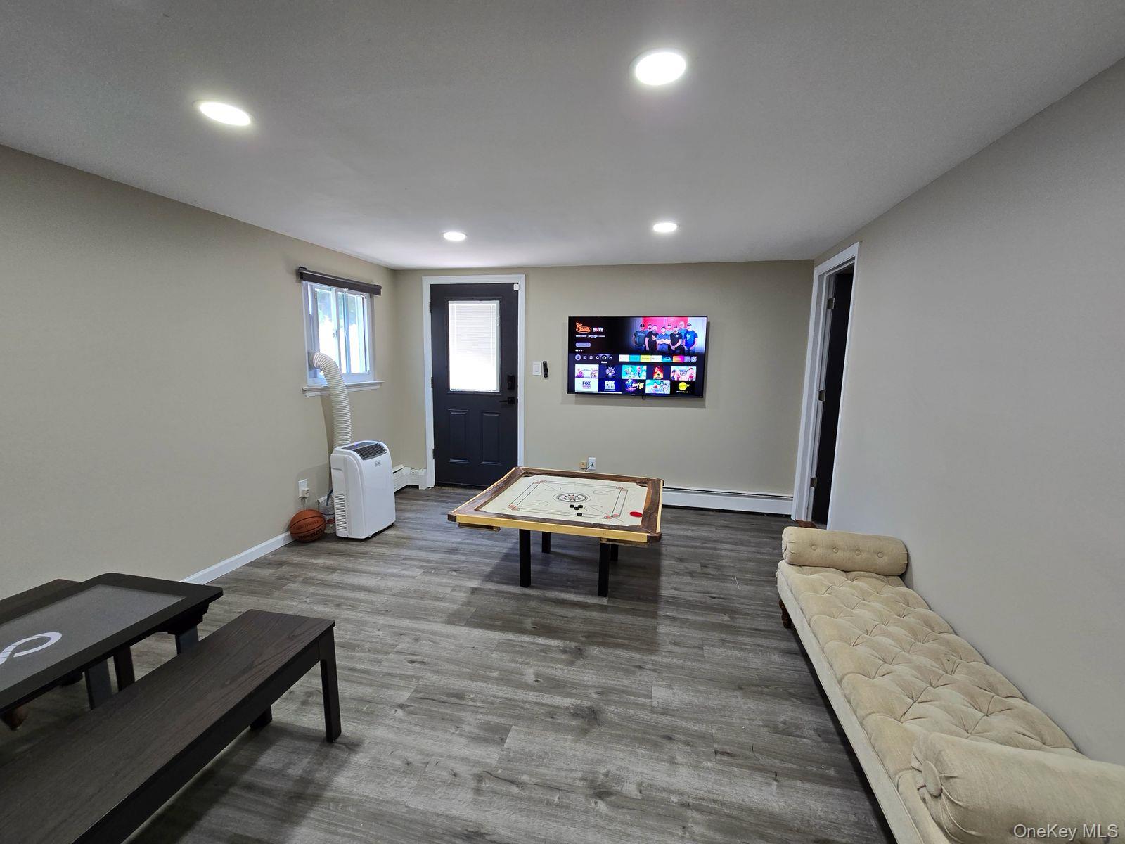 263 Village Avenue, Lynbrook, NY 11563