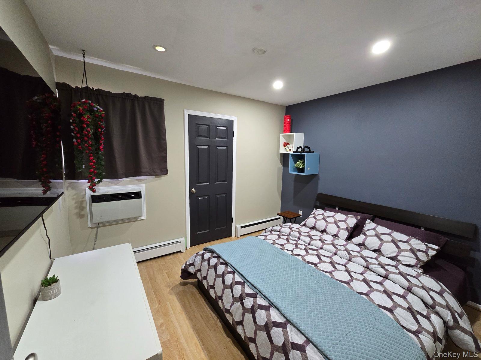 263 Village Avenue, Lynbrook, NY 11563