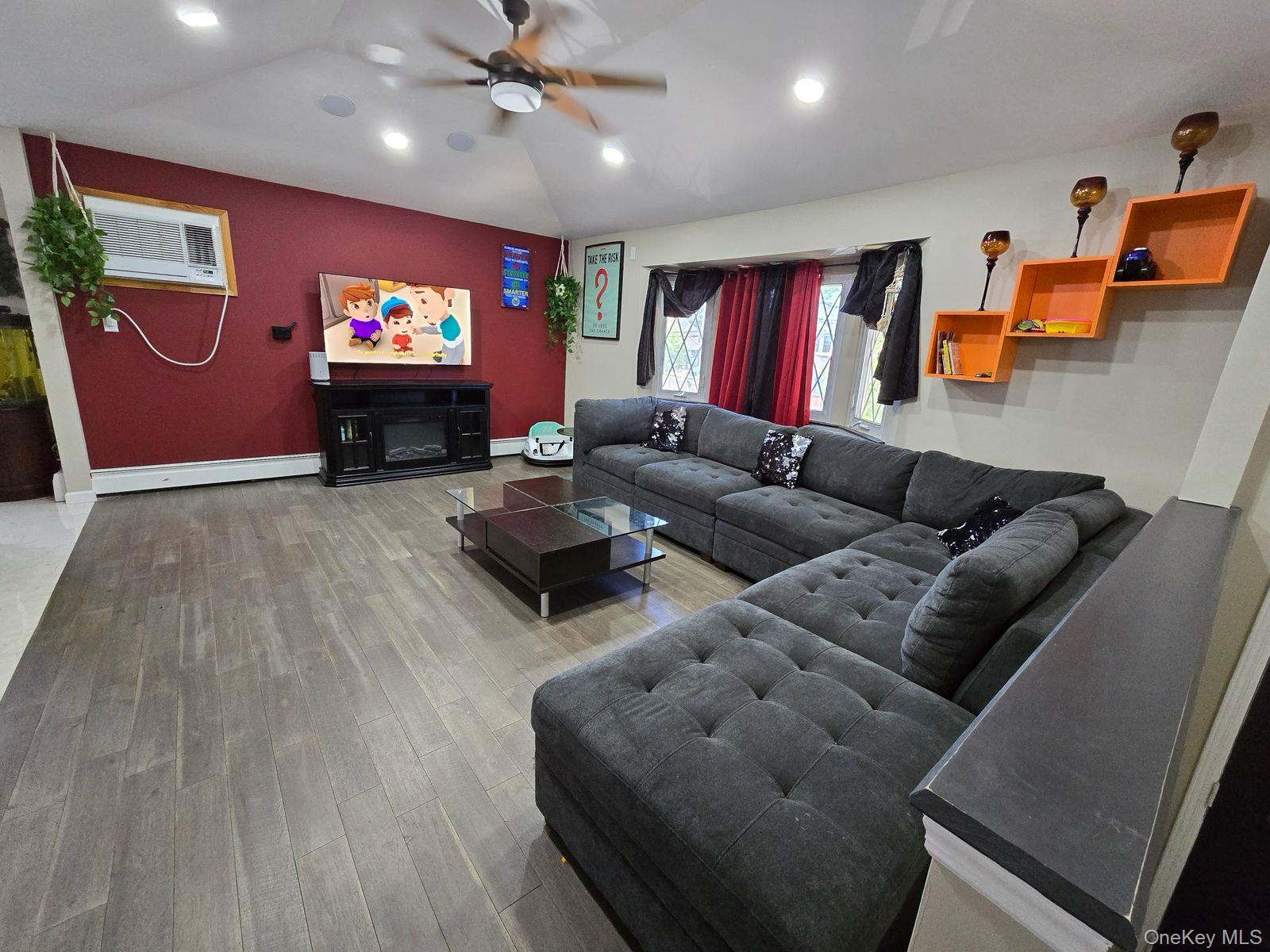 263 Village Avenue, Lynbrook, NY 11563