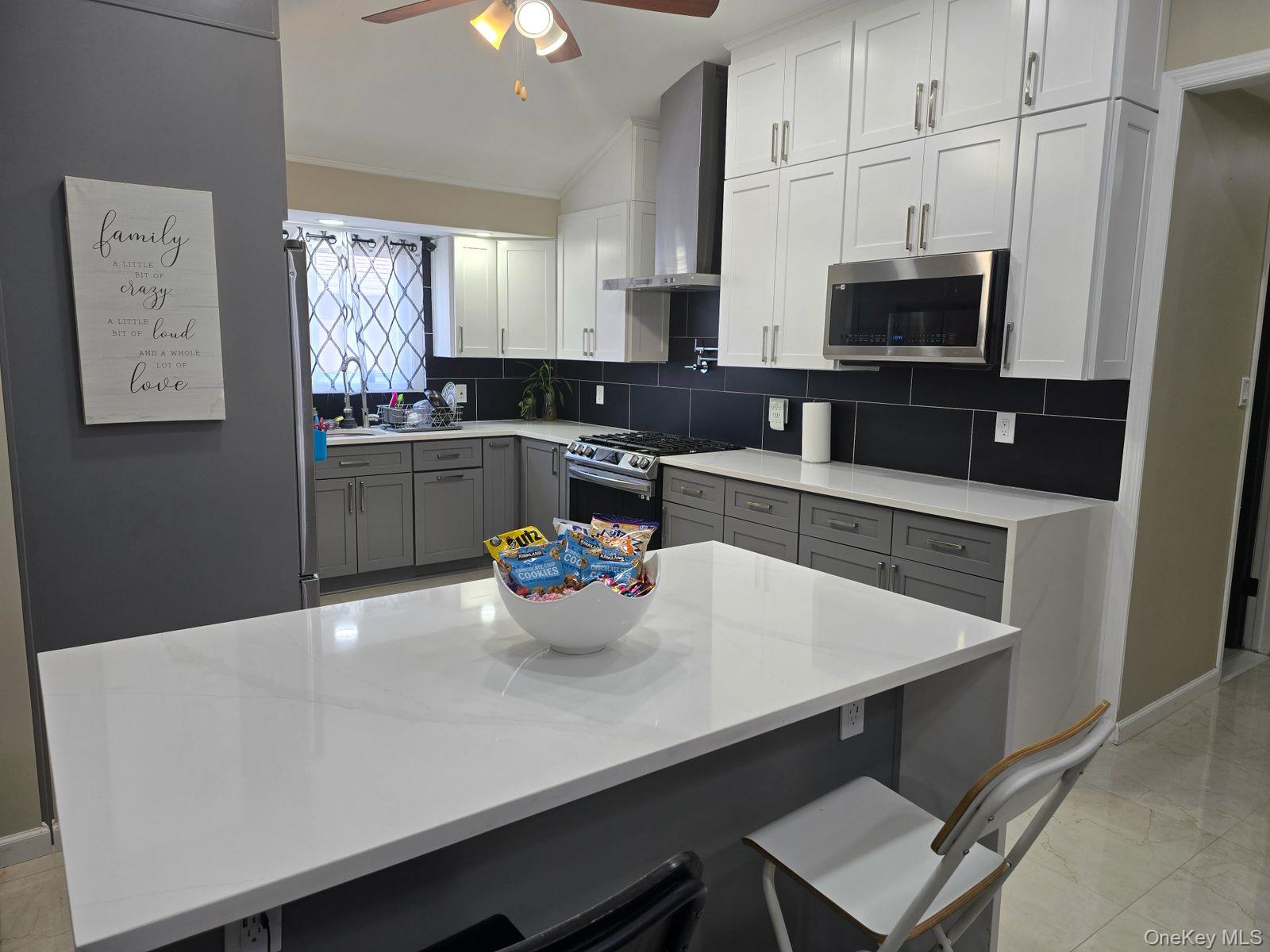 263 Village Avenue, Lynbrook, NY 11563