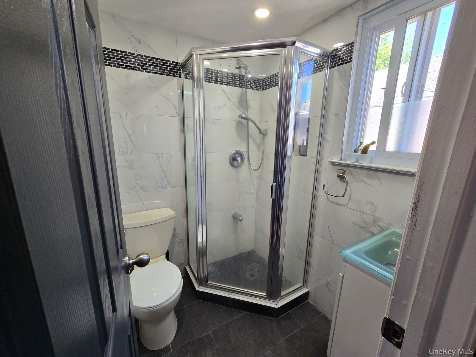 263 Village Avenue, Lynbrook, NY 11563