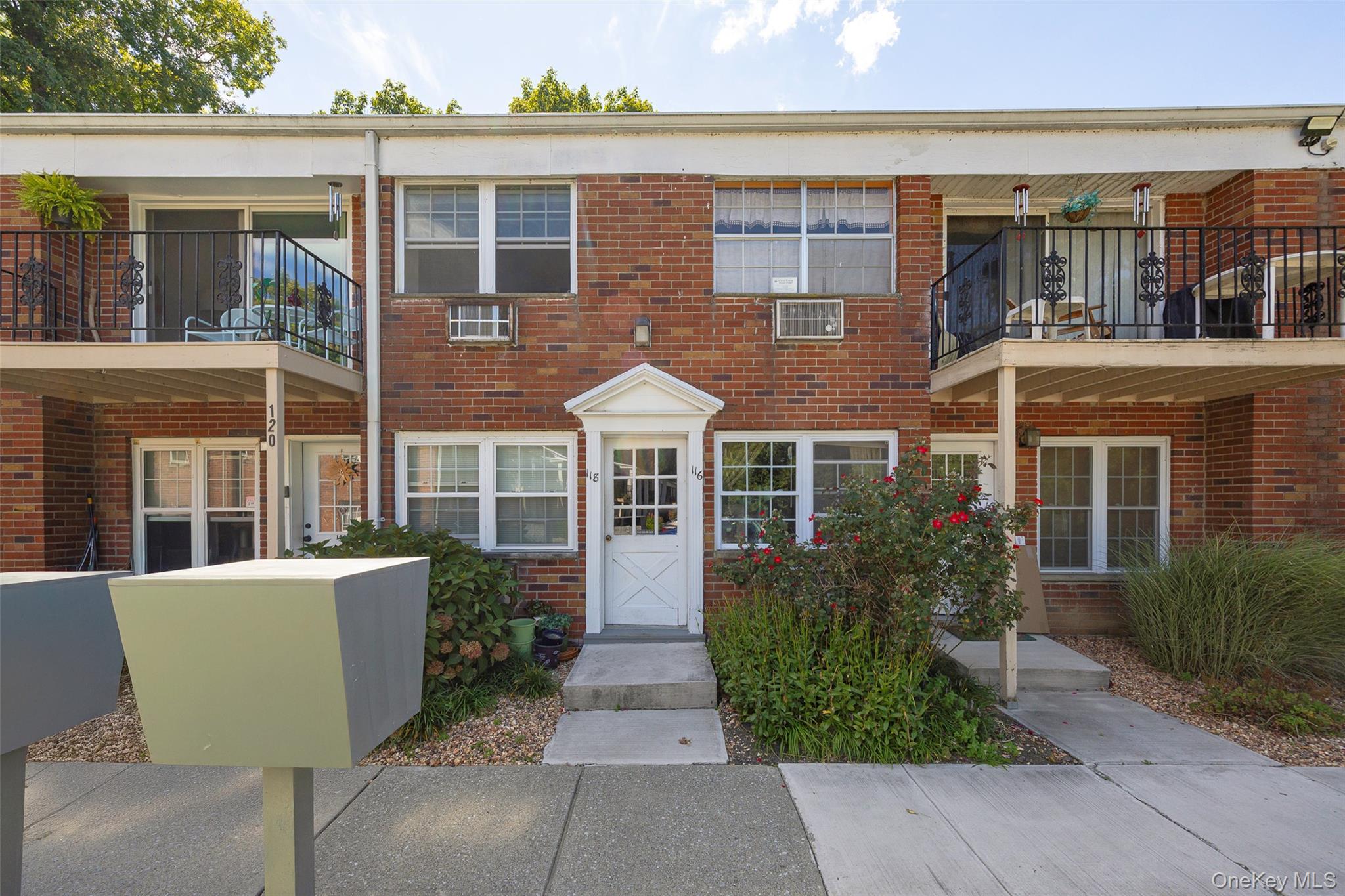 4 Colonial Road # 118, Beacon, NY 12508