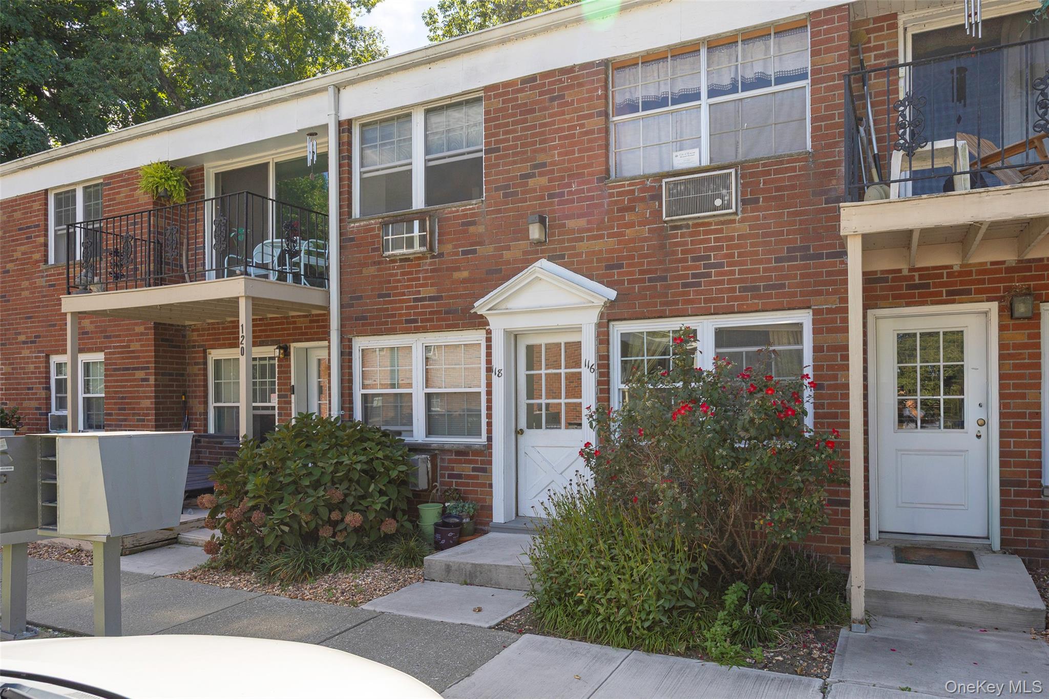 4 Colonial Road # 118, Beacon, NY 12508