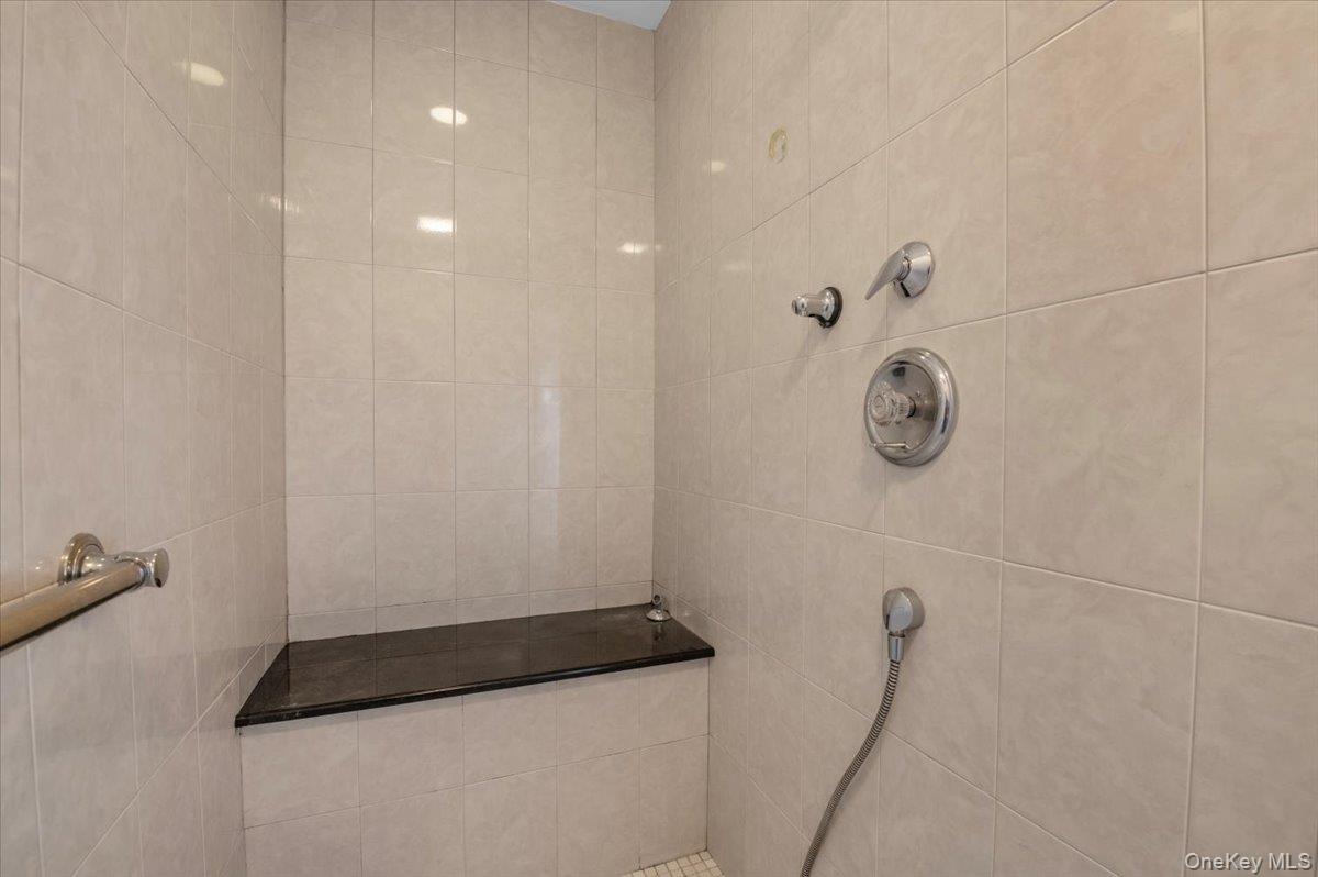 119 Hamlet Road, Levittown, NY 11756