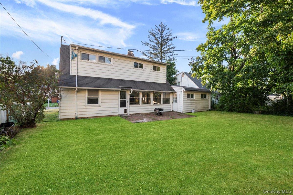 119 Hamlet Road, Levittown, NY 11756