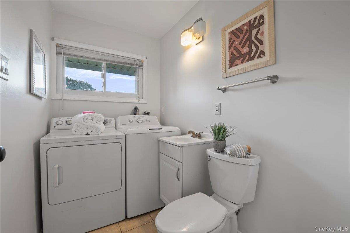 119 Hamlet Road, Levittown, NY 11756