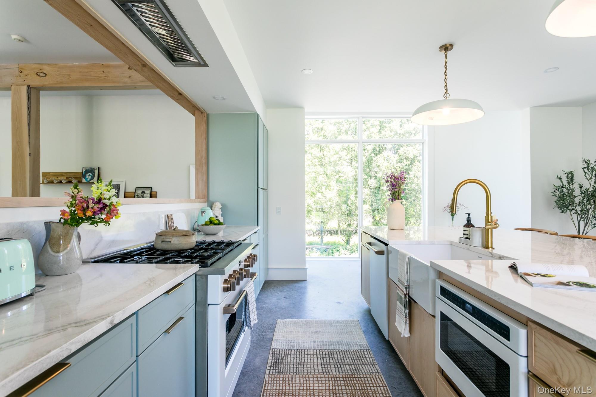 115 Band Camp Road, Saugerties, NY 12477