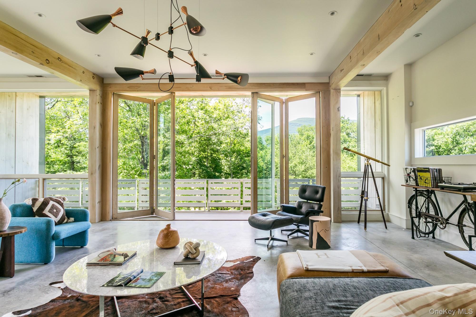 115 Band Camp Road, Saugerties, NY 12477