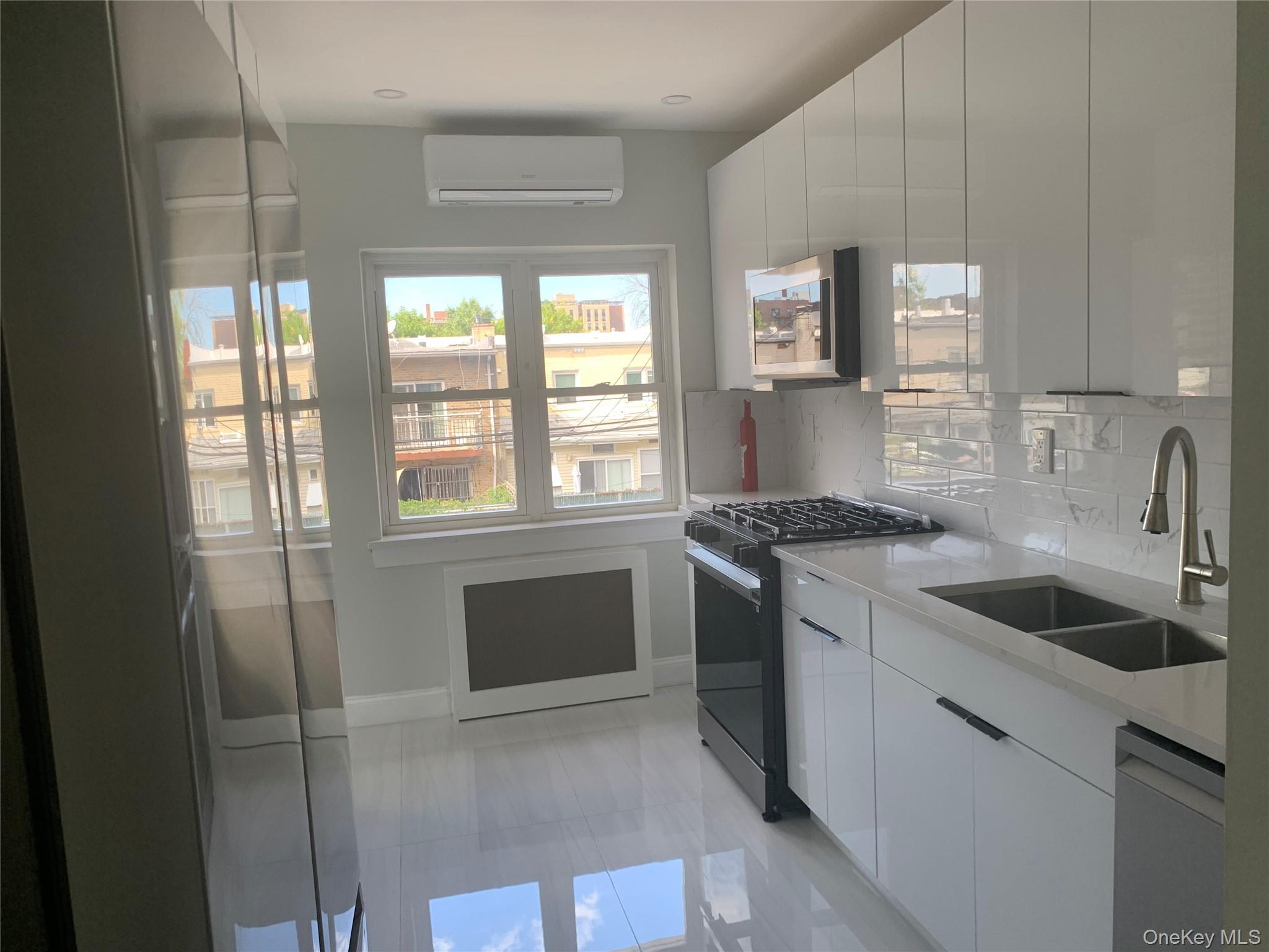 10841 64th Road, Forest Hills, NY 11375