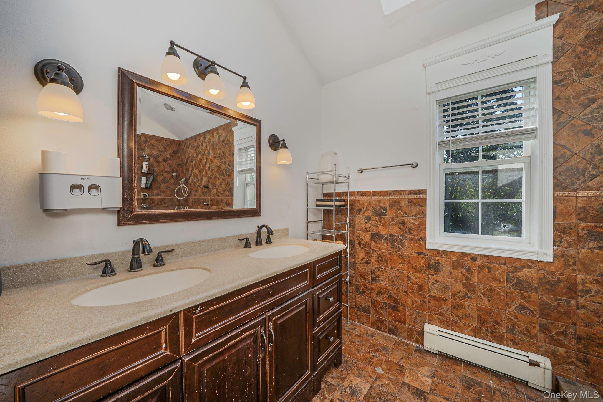 3 Embassy Road, Selden, NY 11784