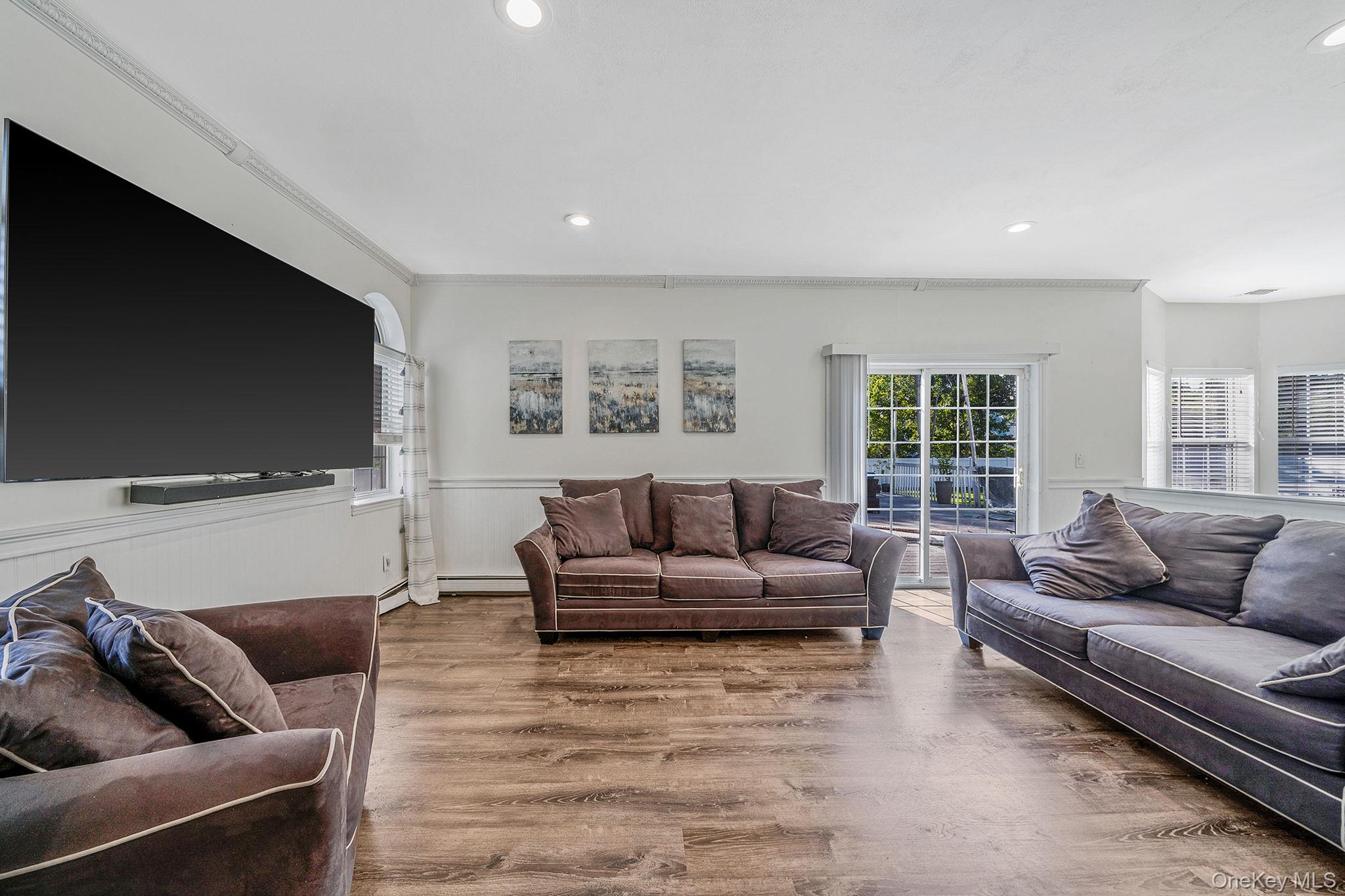 3 Embassy Road, Selden, NY 11784