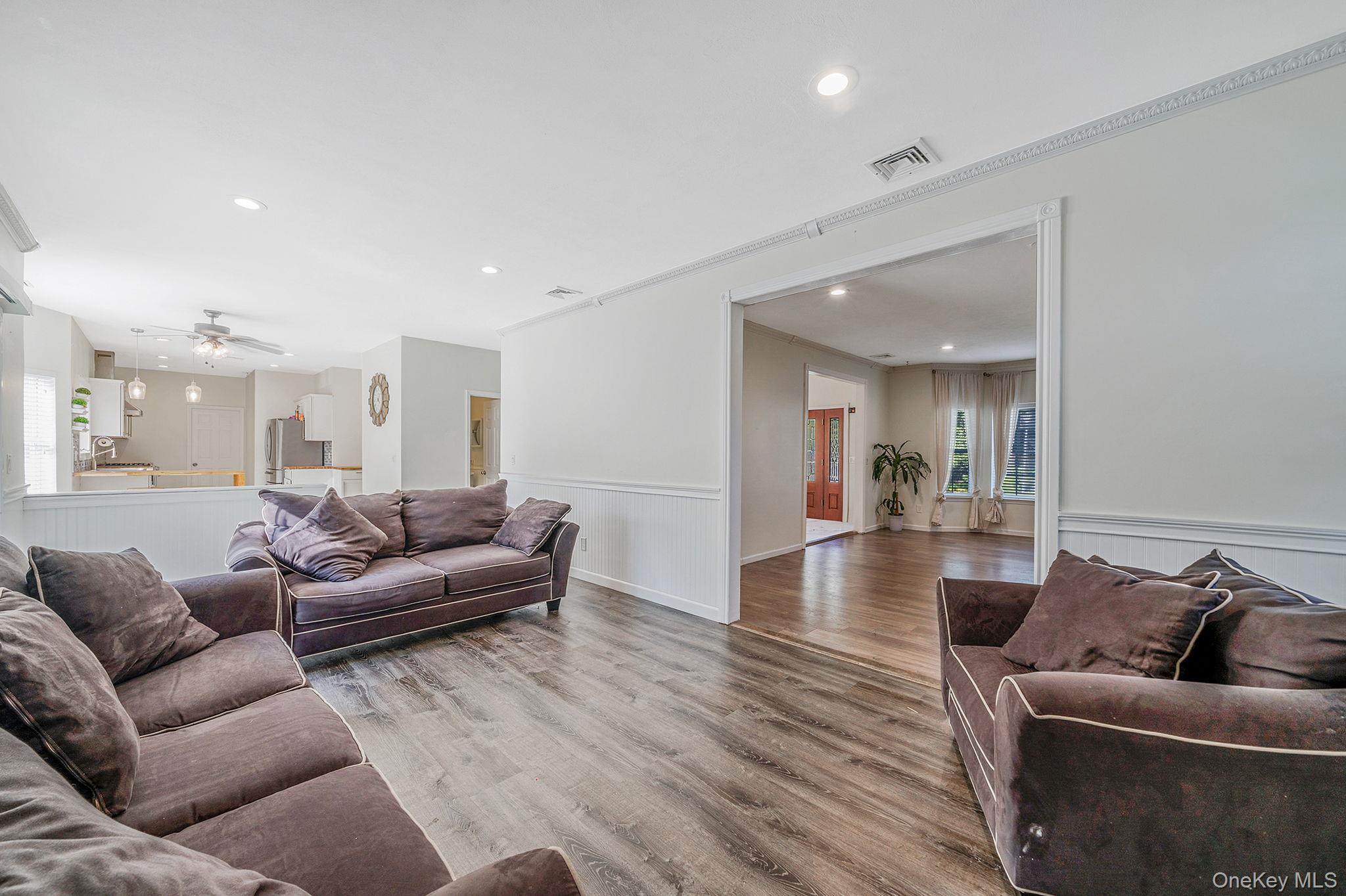 3 Embassy Road, Selden, NY 11784