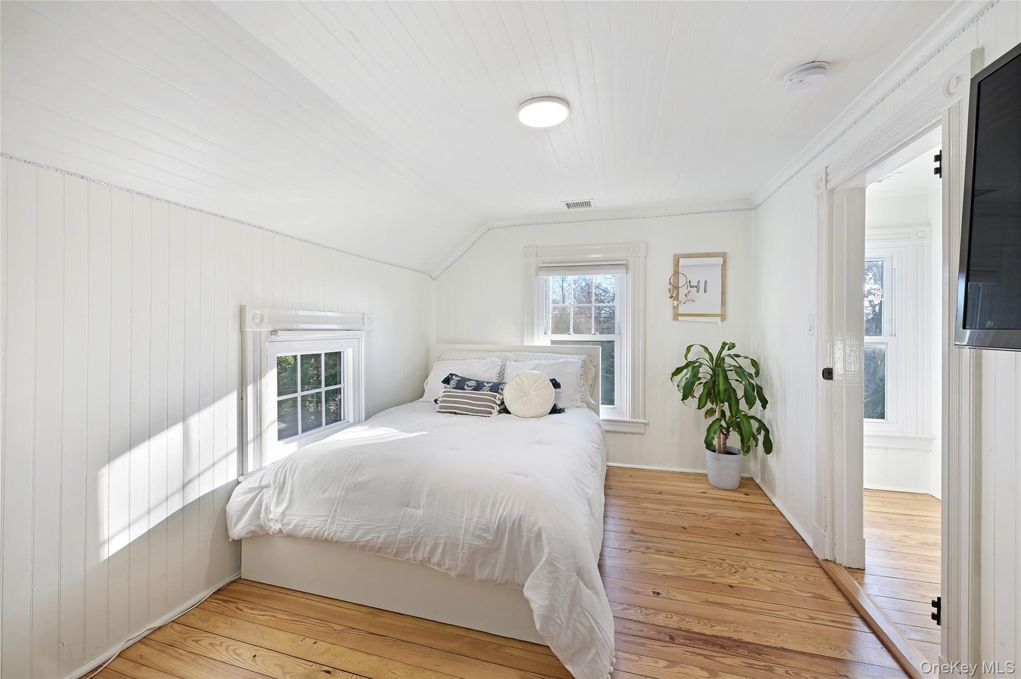 148 Montauk Highway, Westhampton, NY 11977