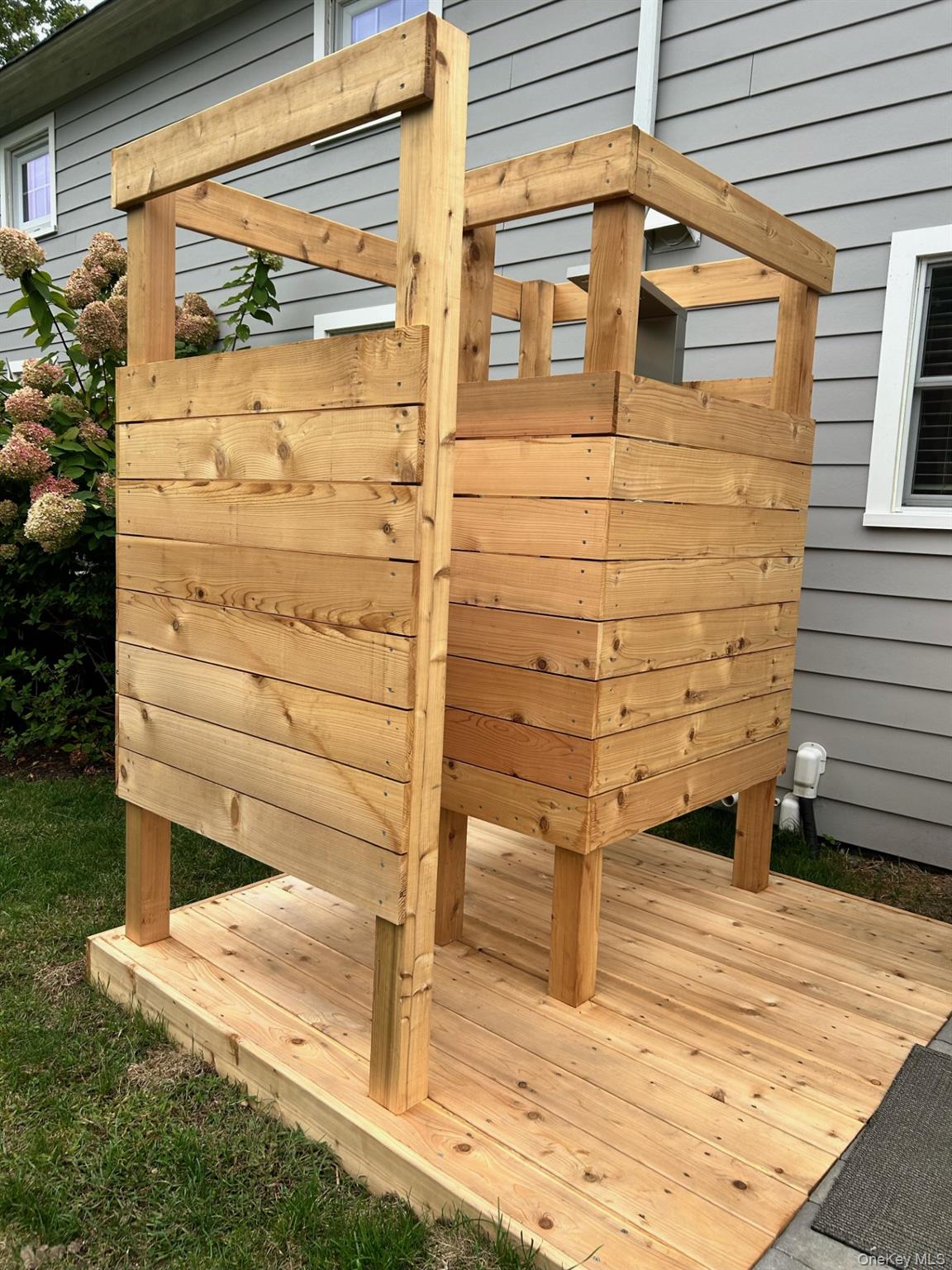 148 Montauk Highway, Westhampton, NY 11977