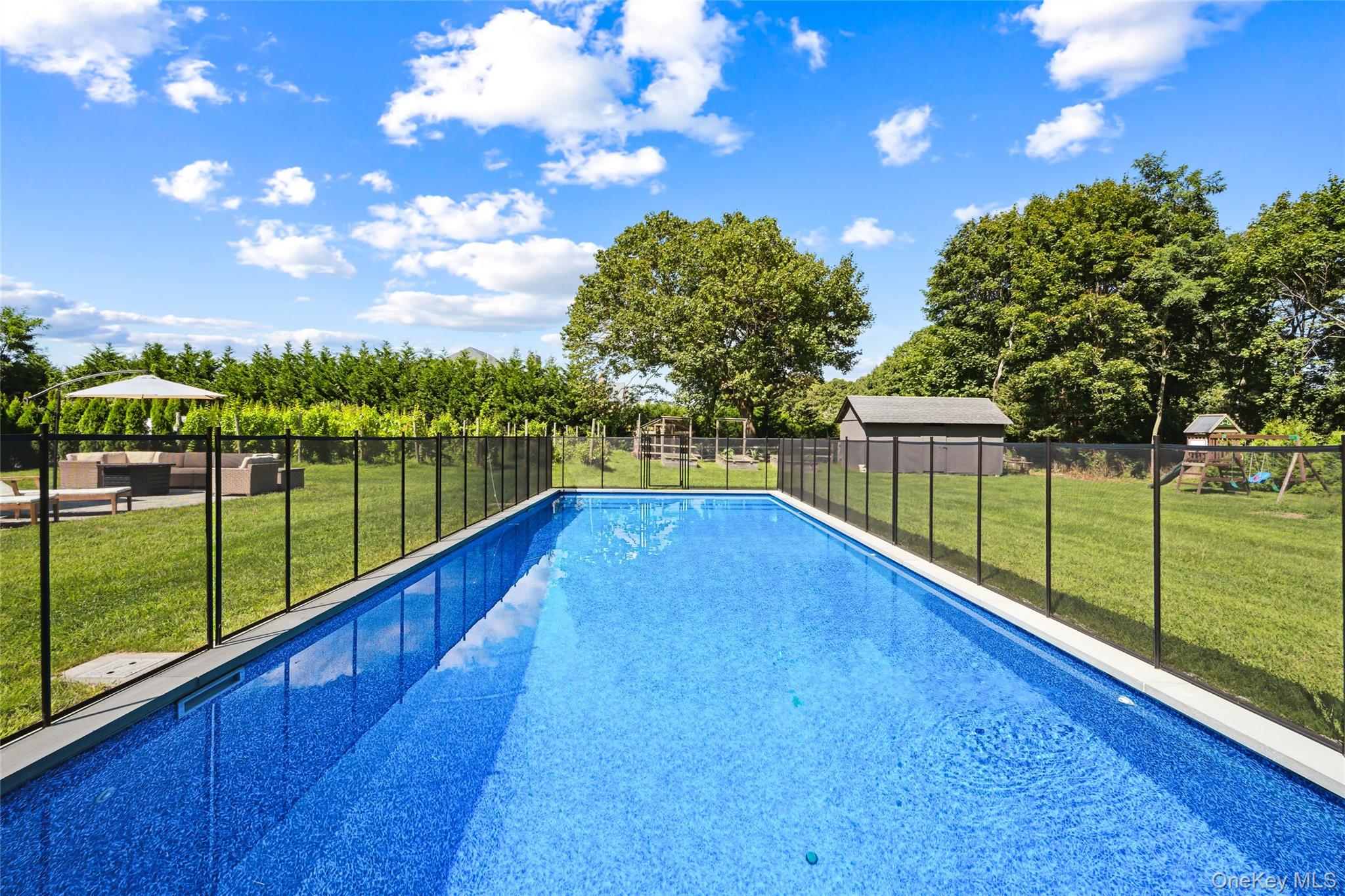 148 Montauk Highway, Westhampton, NY 11977