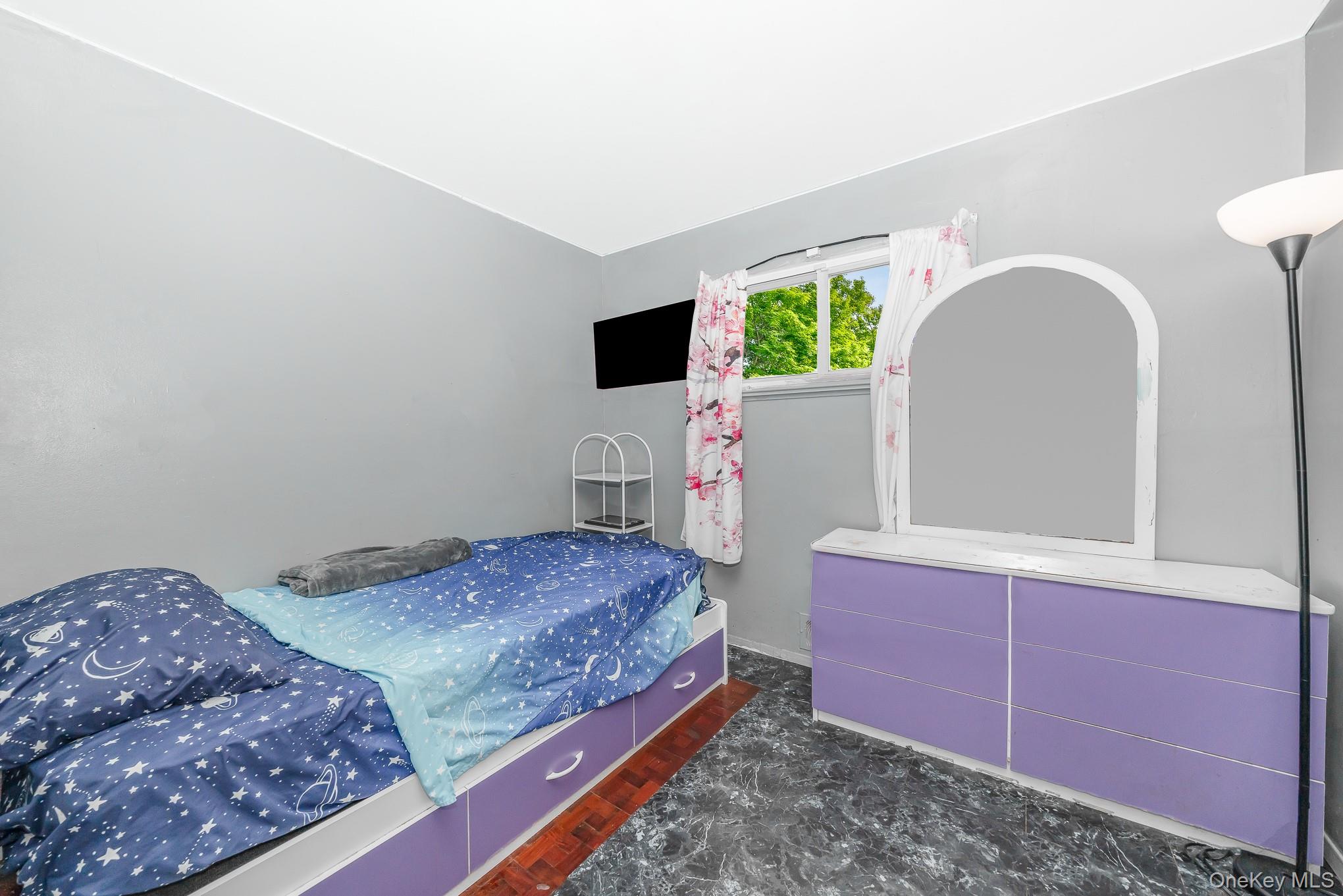 1038 Manor Lane, Bay Shore, NY 11706