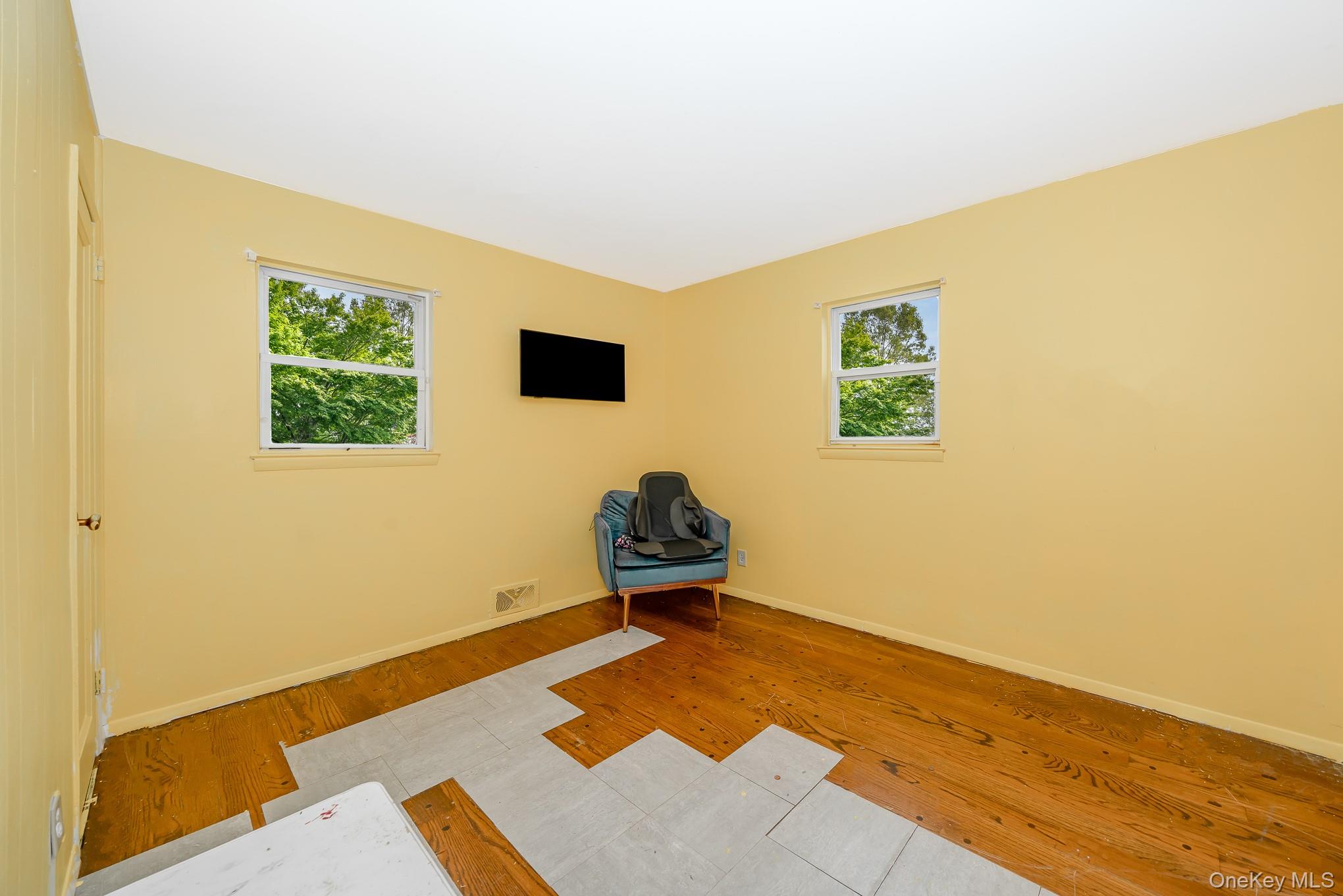 1038 Manor Lane, Bay Shore, NY 11706