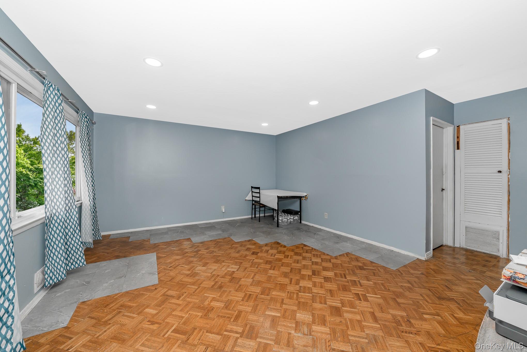 1038 Manor Lane, Bay Shore, NY 11706