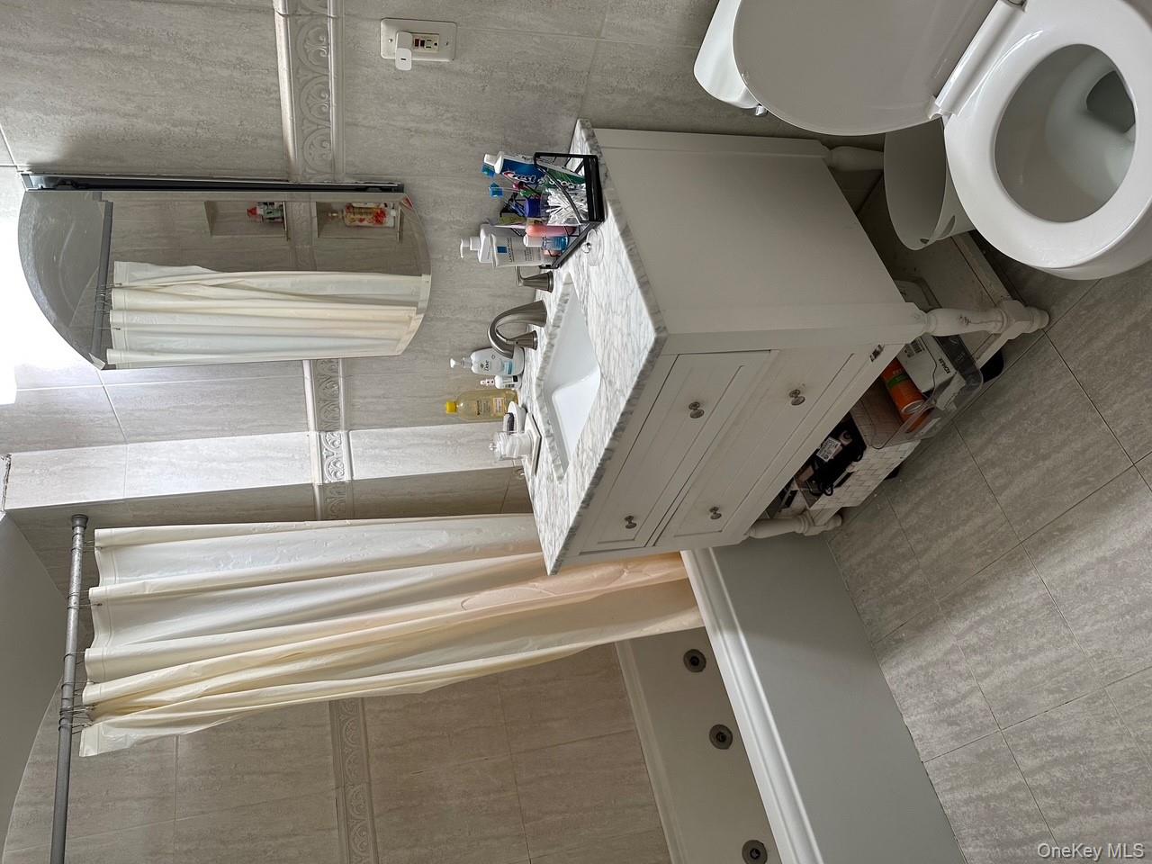 115 Halsey Avenue, Hicksville, NY 11801