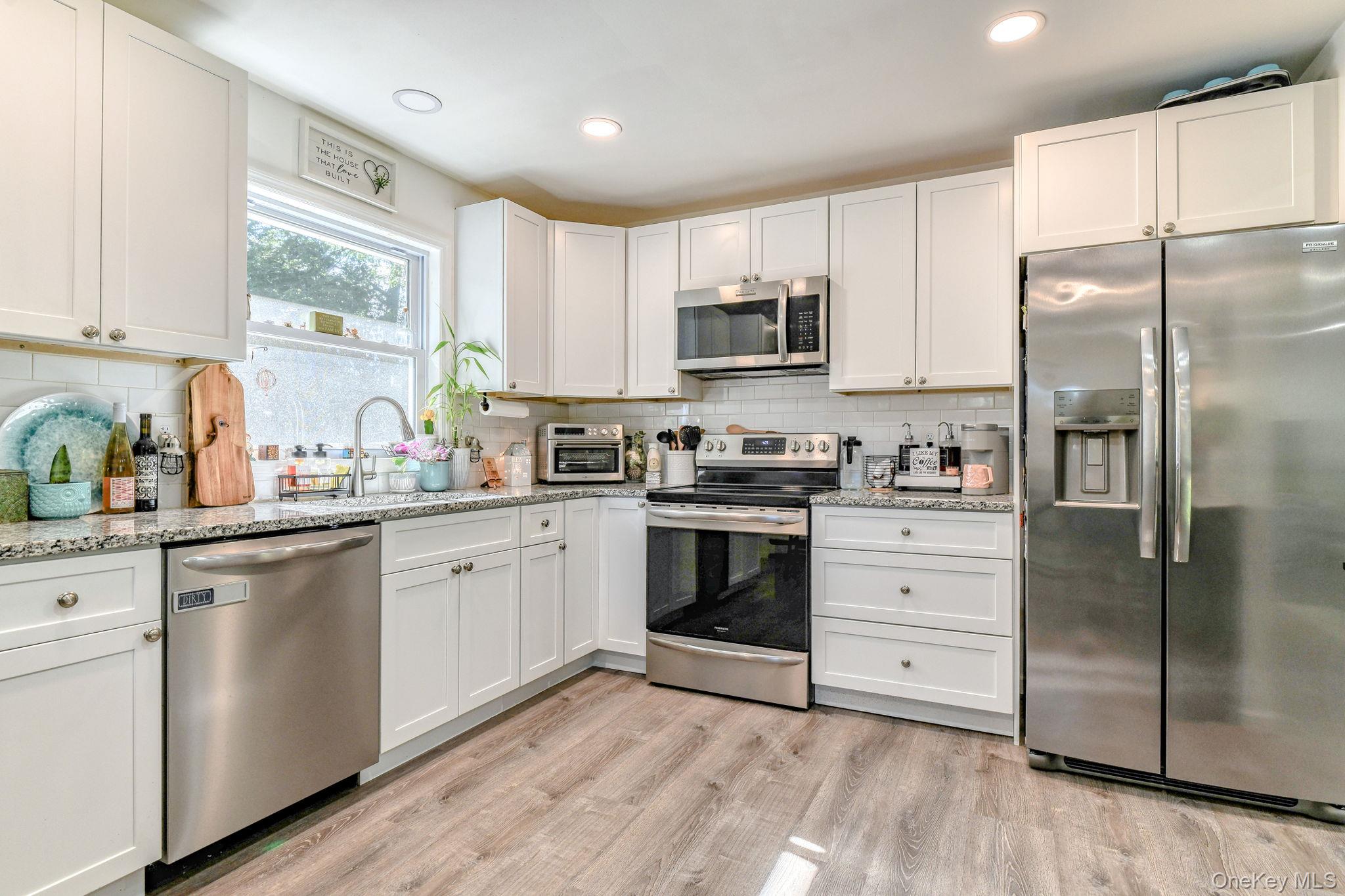 17 Pine Court, Middletown, NY 10941