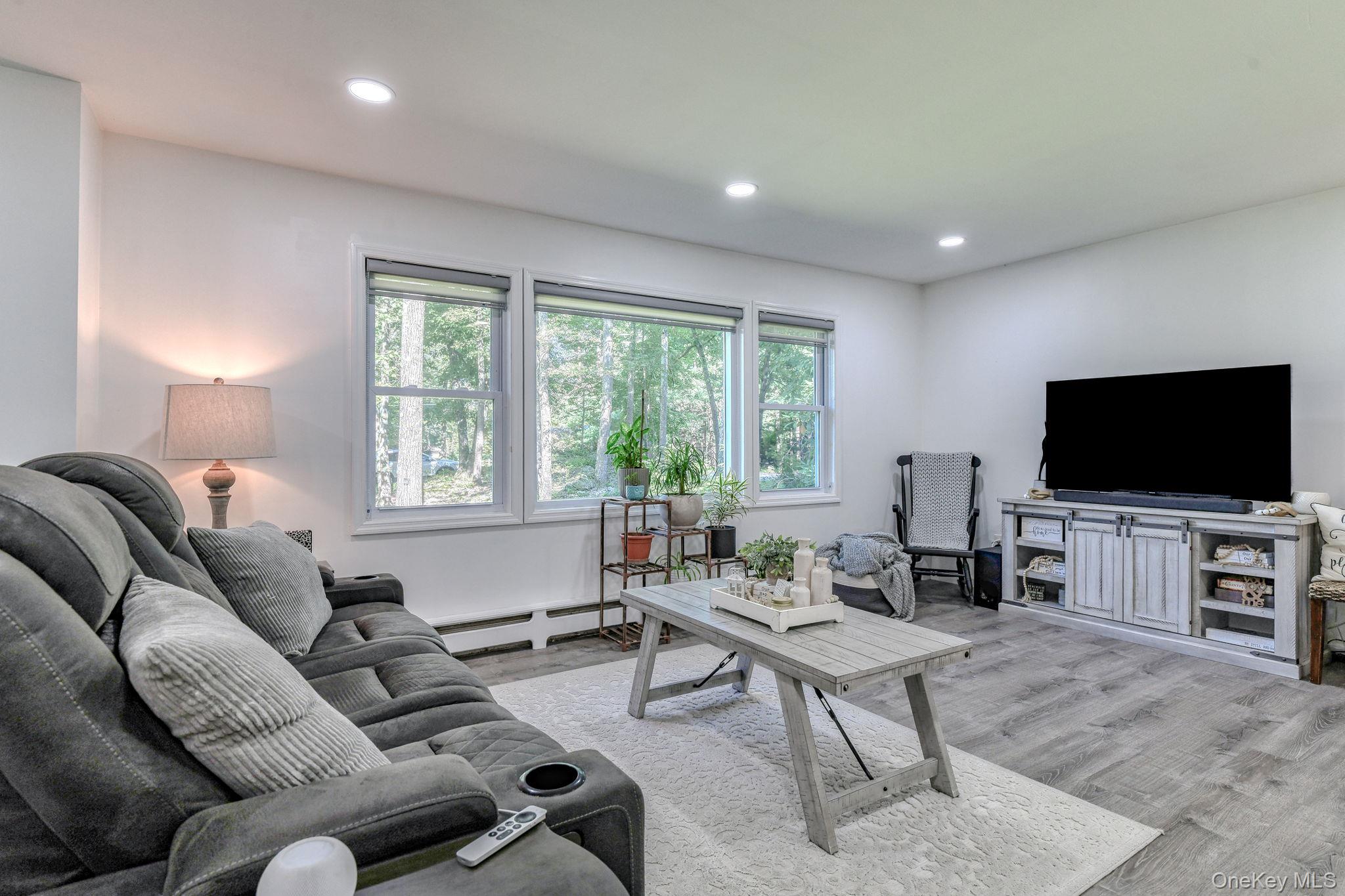 17 Pine Court, Middletown, NY 10941