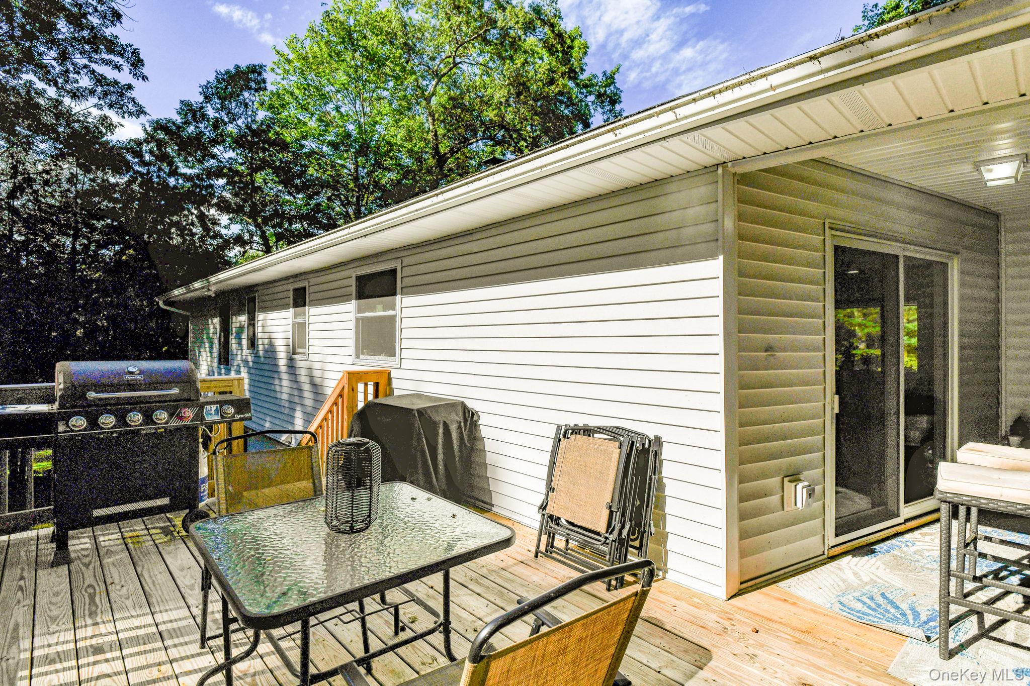 17 Pine Court, Middletown, NY 10941