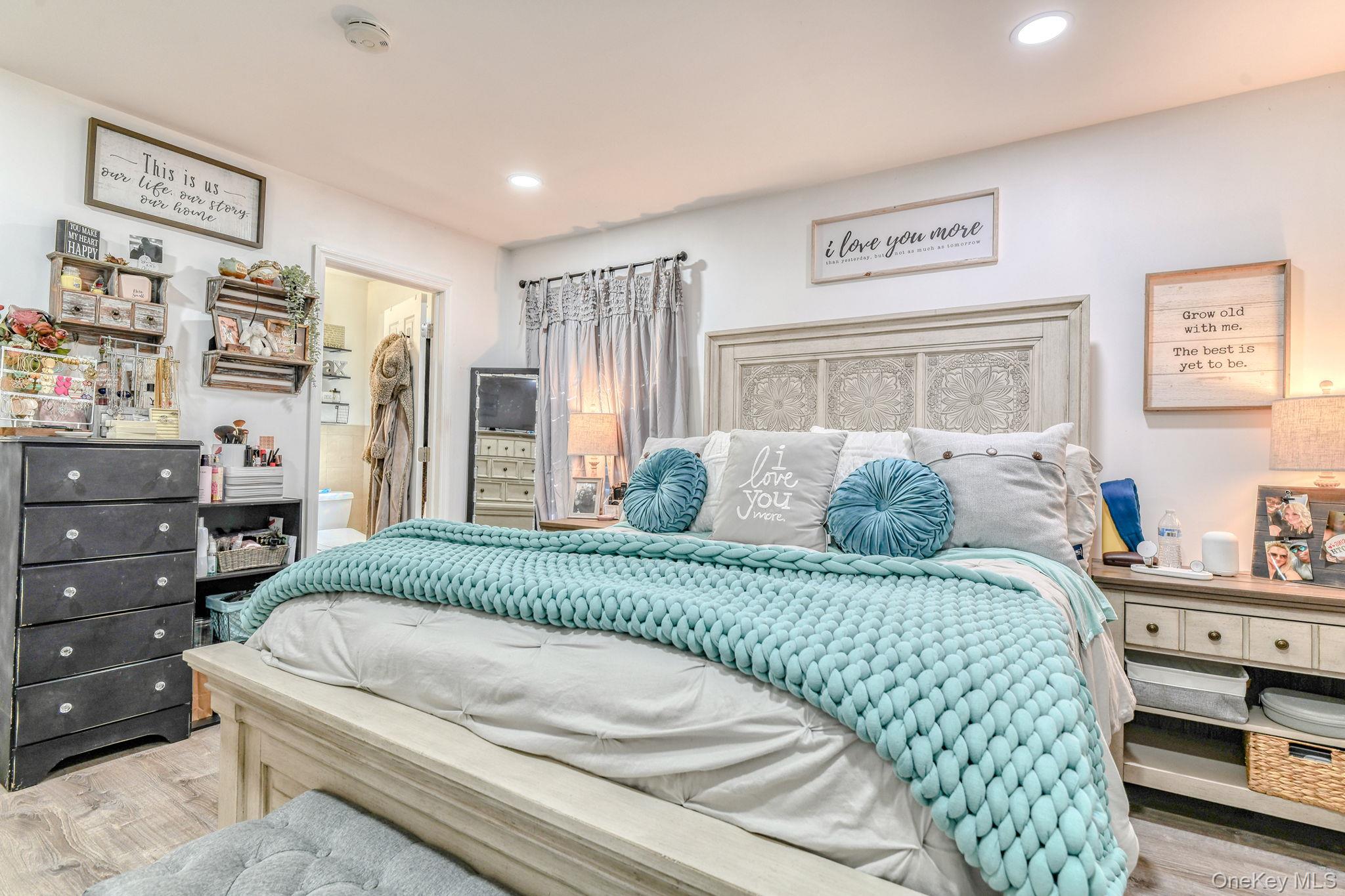 17 Pine Court, Middletown, NY 10941