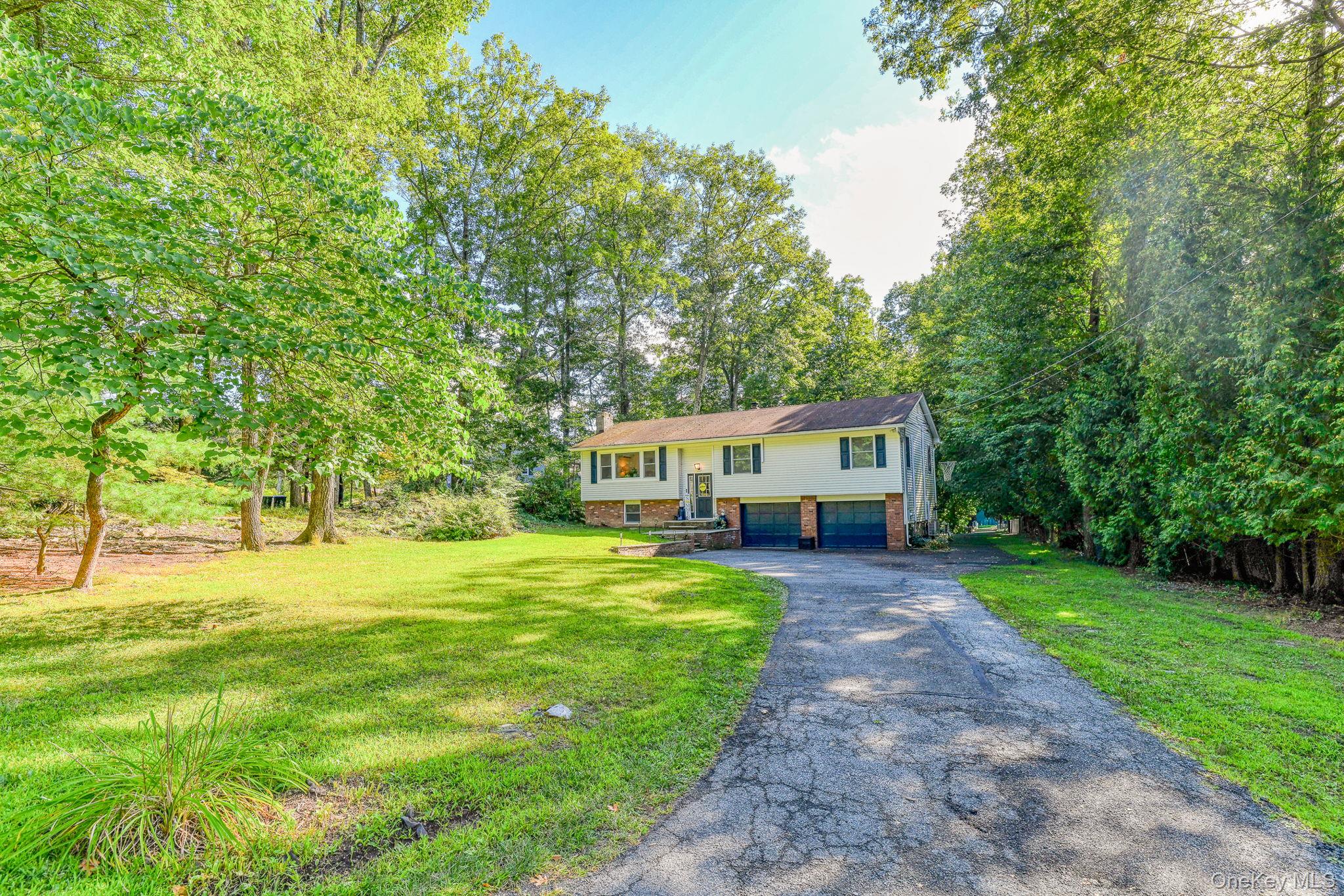 17 Pine Court, Middletown, NY 10941