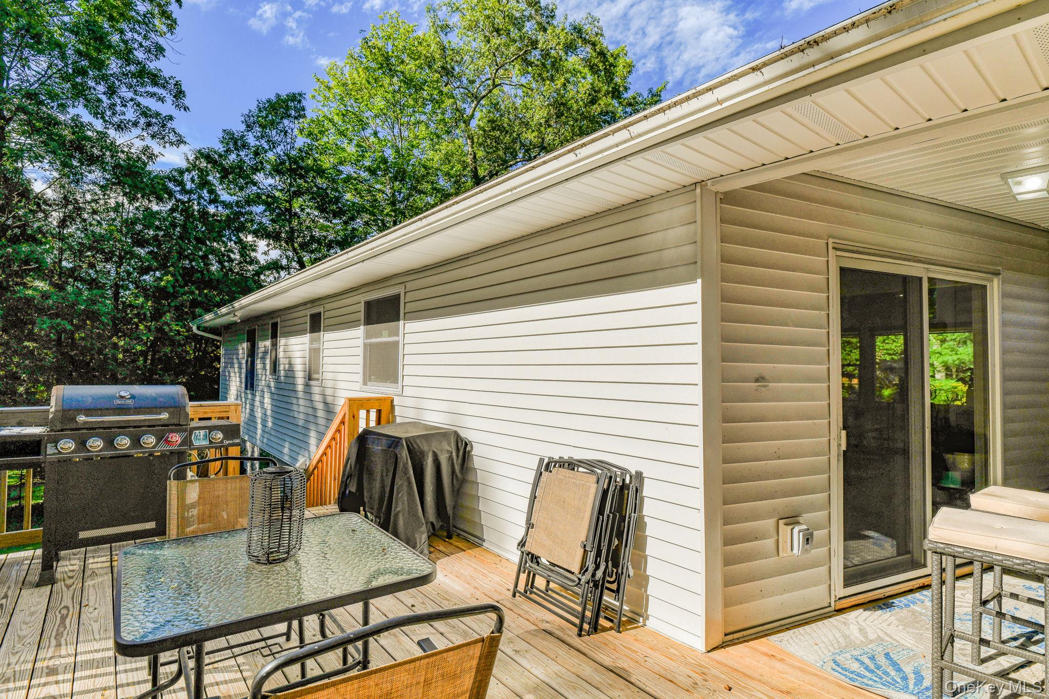 17 Pine Court, Middletown, NY 10941