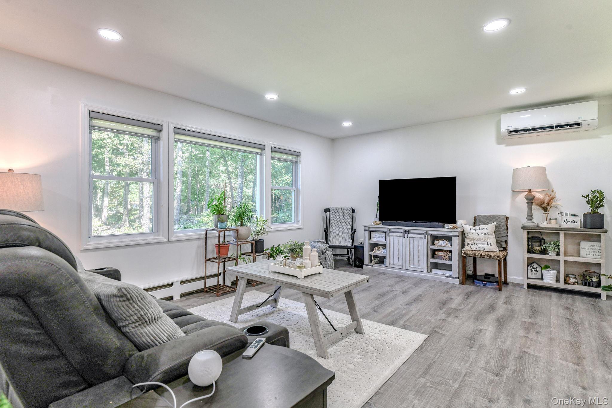 17 Pine Court, Middletown, NY 10941