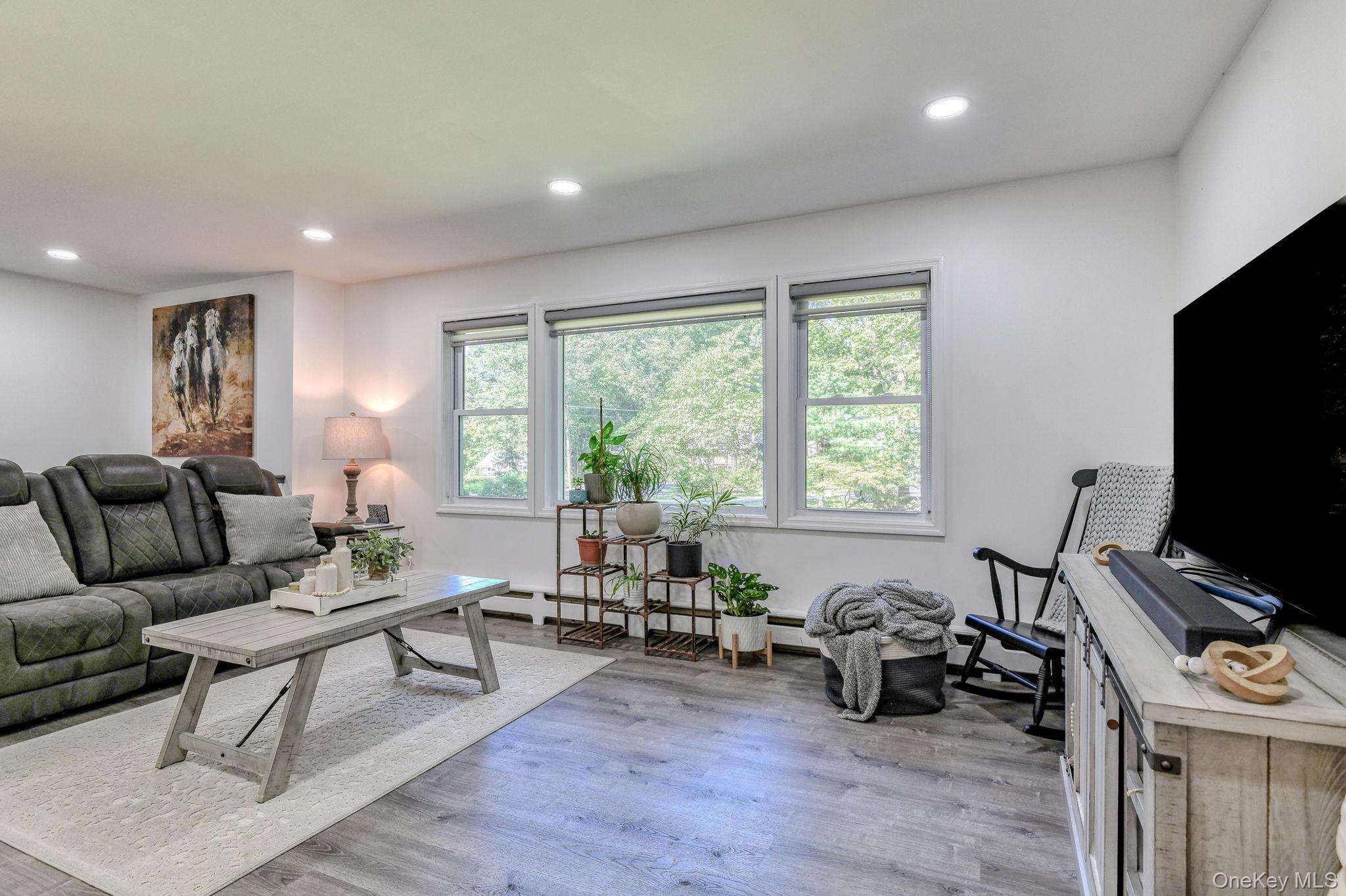 17 Pine Court, Middletown, NY 10941