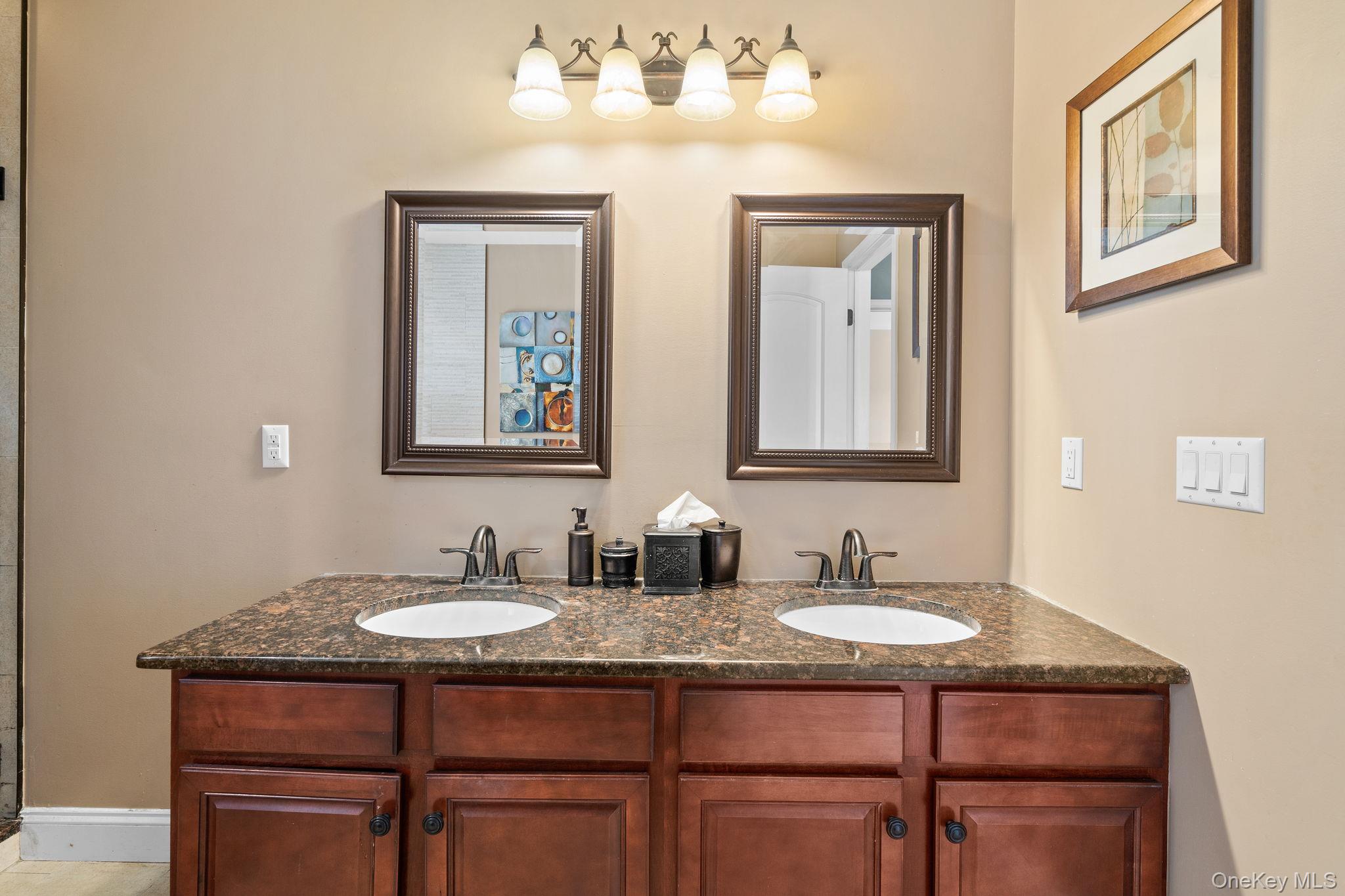 4 Makan Road, Monroe, NY 10950