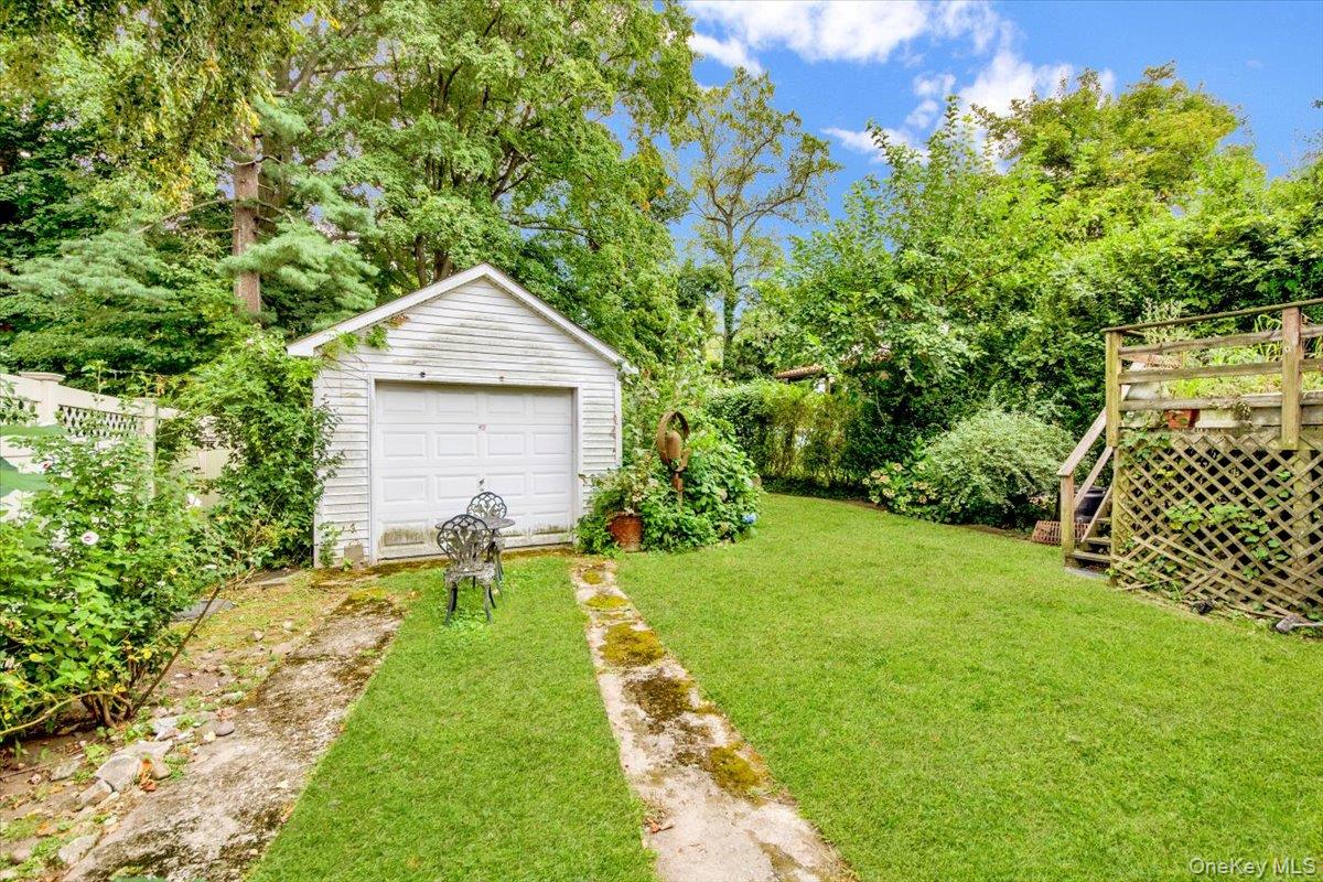 2 Valois Place, Mount Vernon, NY 10552