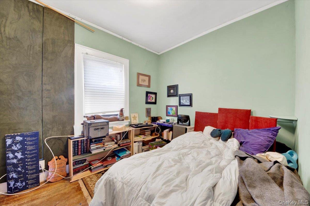 2 Valois Place, Mount Vernon, NY 10552