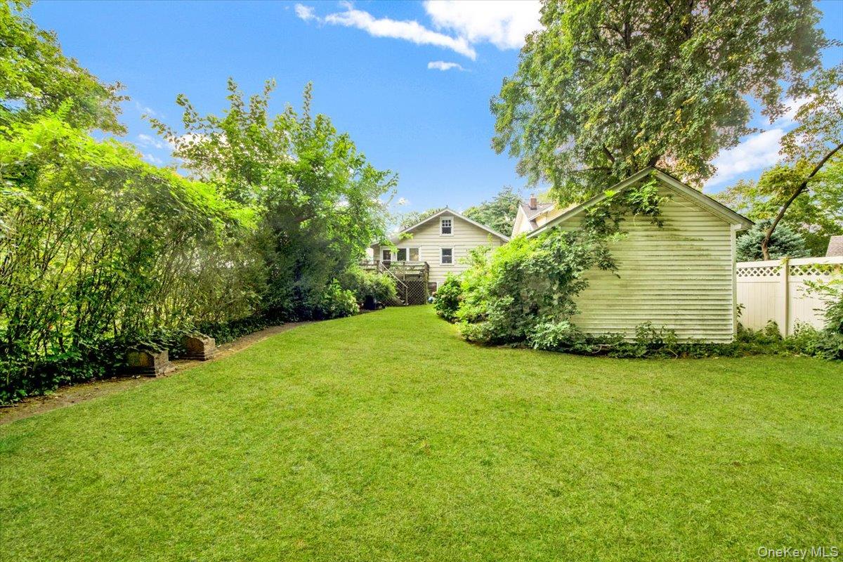 2 Valois Place, Mount Vernon, NY 10552