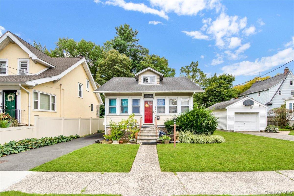 2 Valois Place, Mount Vernon, NY 10552